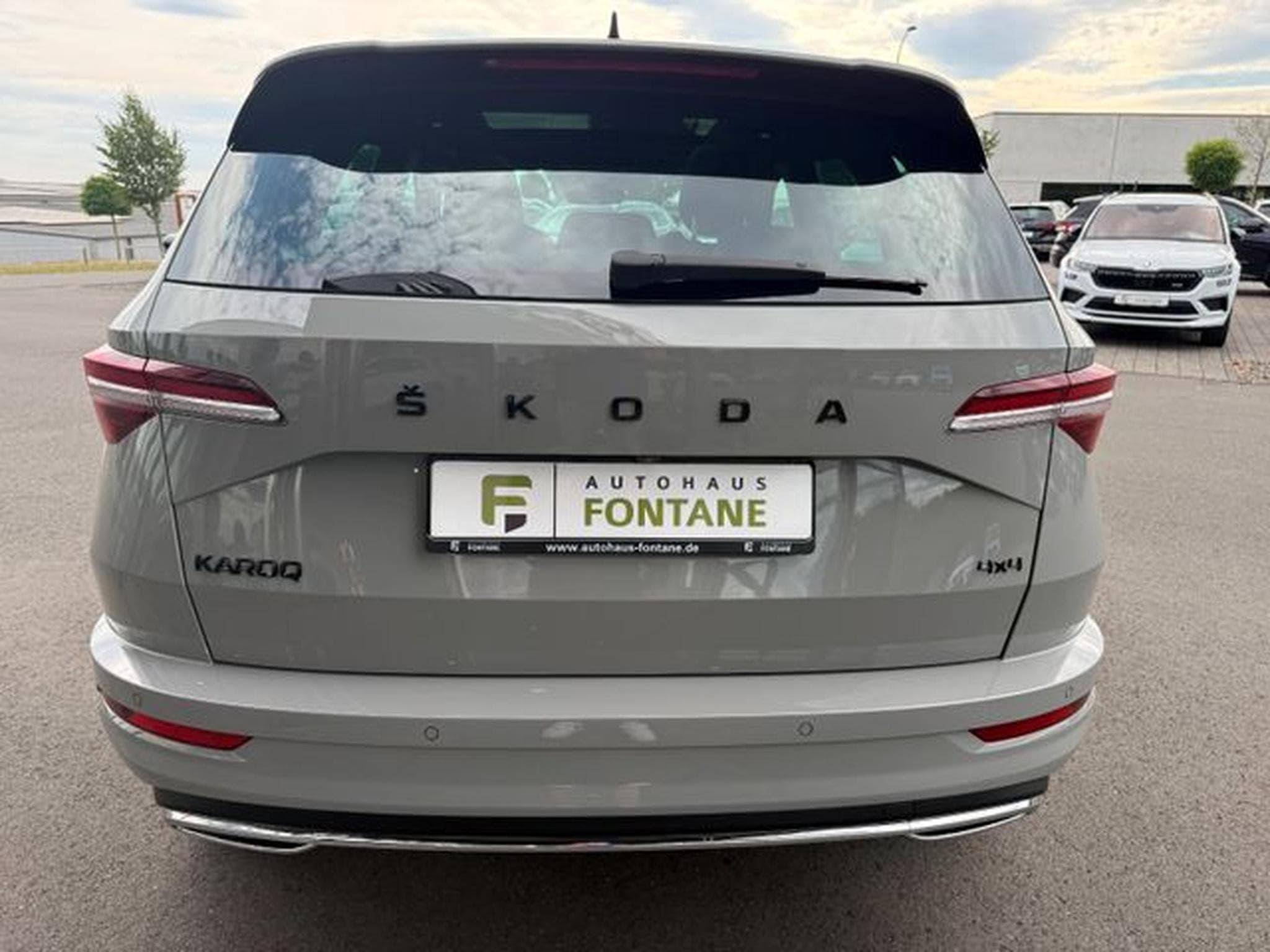 Skoda Karoq Karoq Sportline 4x4 Pano AHK 4xSHZ DSG LED Navi (2023) - Photo 6