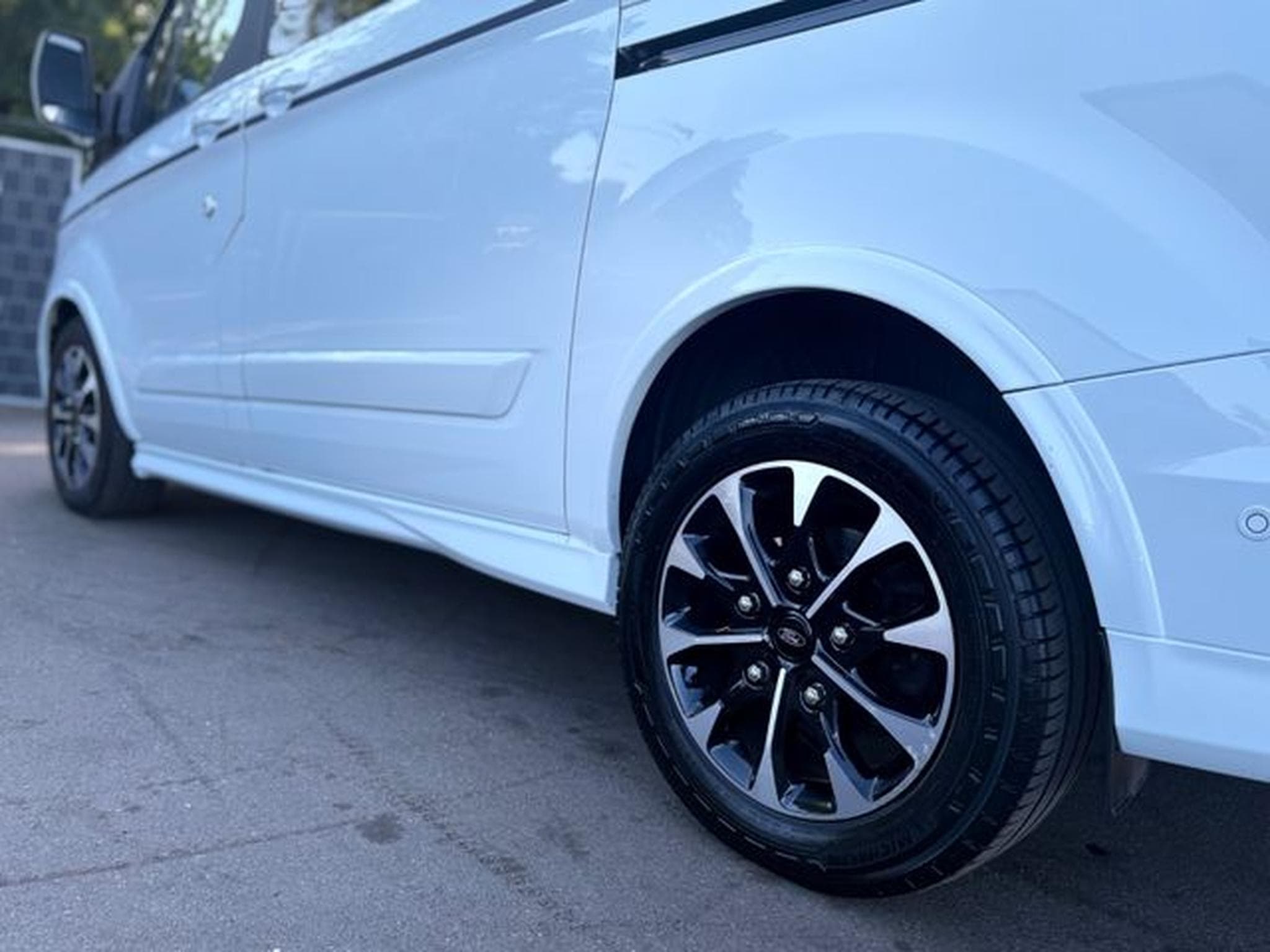 Ford Tourneo TOURNEO CUSTOM SPORT*2.HD*AUT*LED*KAMERA*8 SITZE (2020) - Photo 14