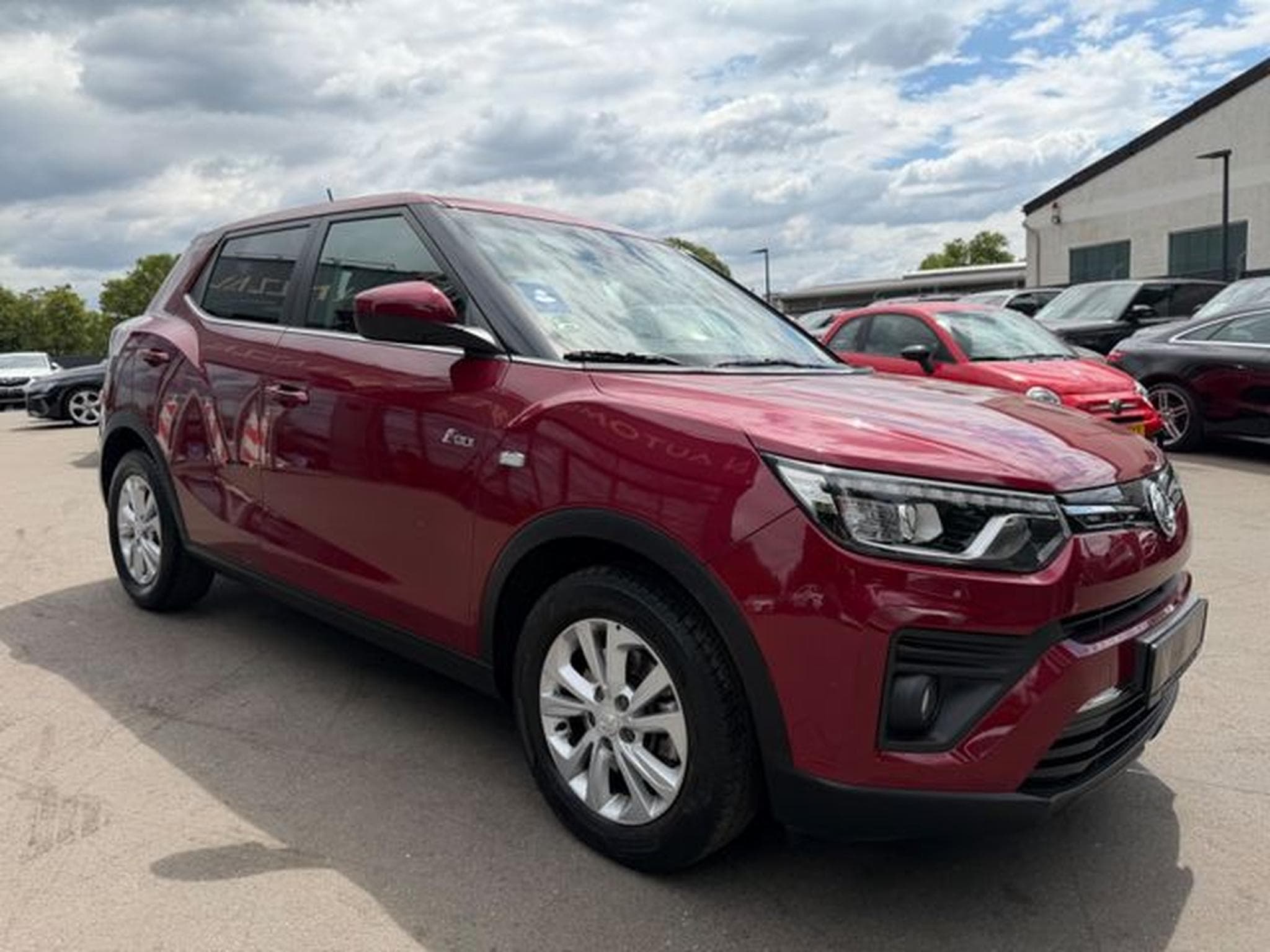 Ssangyong Tivoli TIVOLI 1.5 T-GDi AMBER*KLIMA*R-KAMERA*24.TKM* (2019) - Photo 4