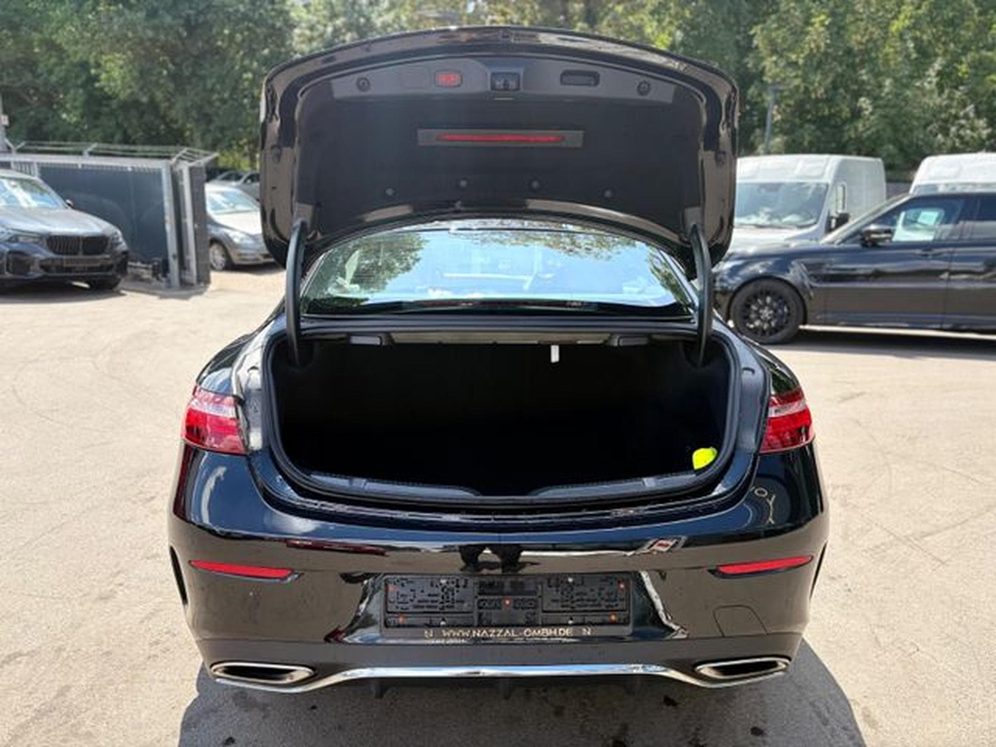 Mercedes E 300 E 300 COUPE *AMG-LINE*PANO*LED*BURMESTER* (2018) - Photo 9