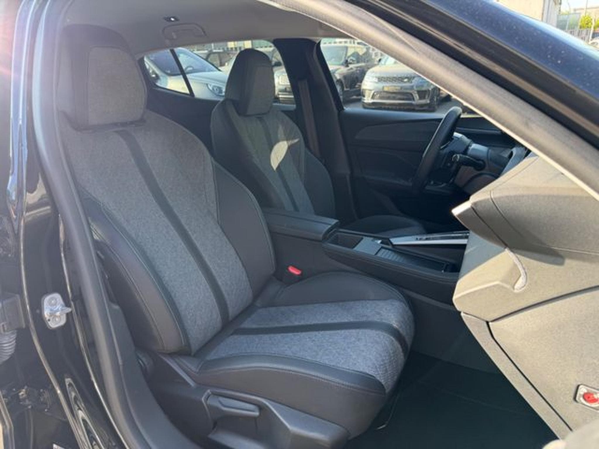 Peugeot 408 408 PURETECH 130 ALLURE *1.HAND*AUT*LED*KAM*NAVI (2023) - Photo 14