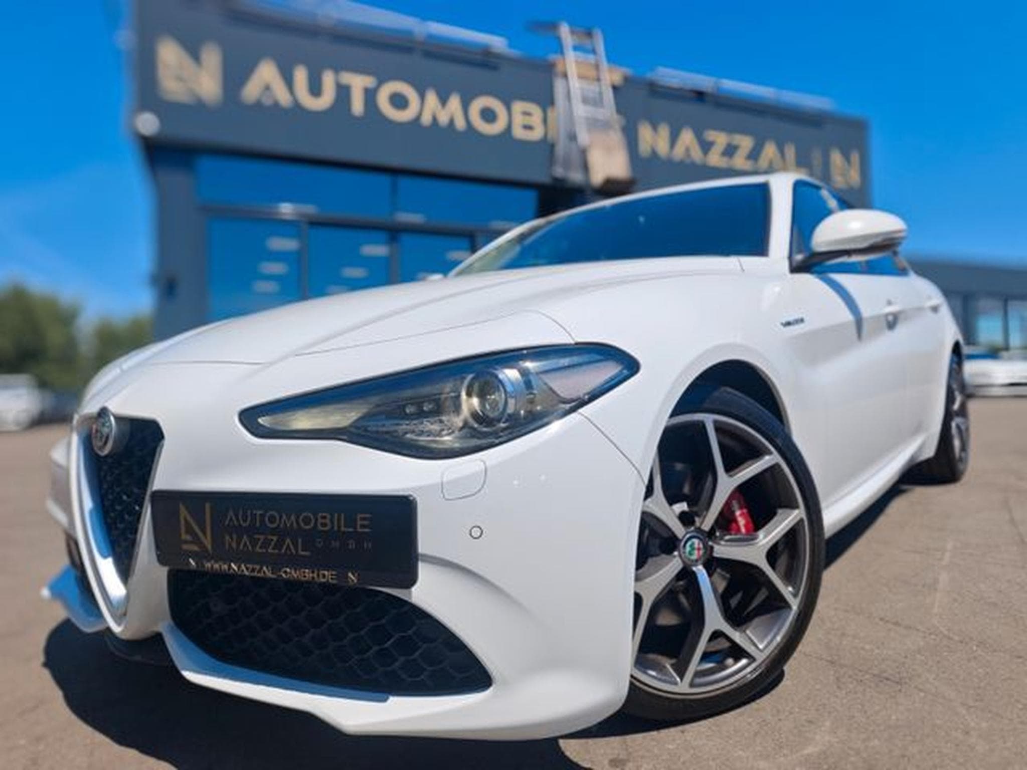 Alfa-Romeo Giulia GIULIA VELOCE Q4 *AUT*LEDER*NAVI*KAM*SHZ*8xALU* (2018) - Photo 12