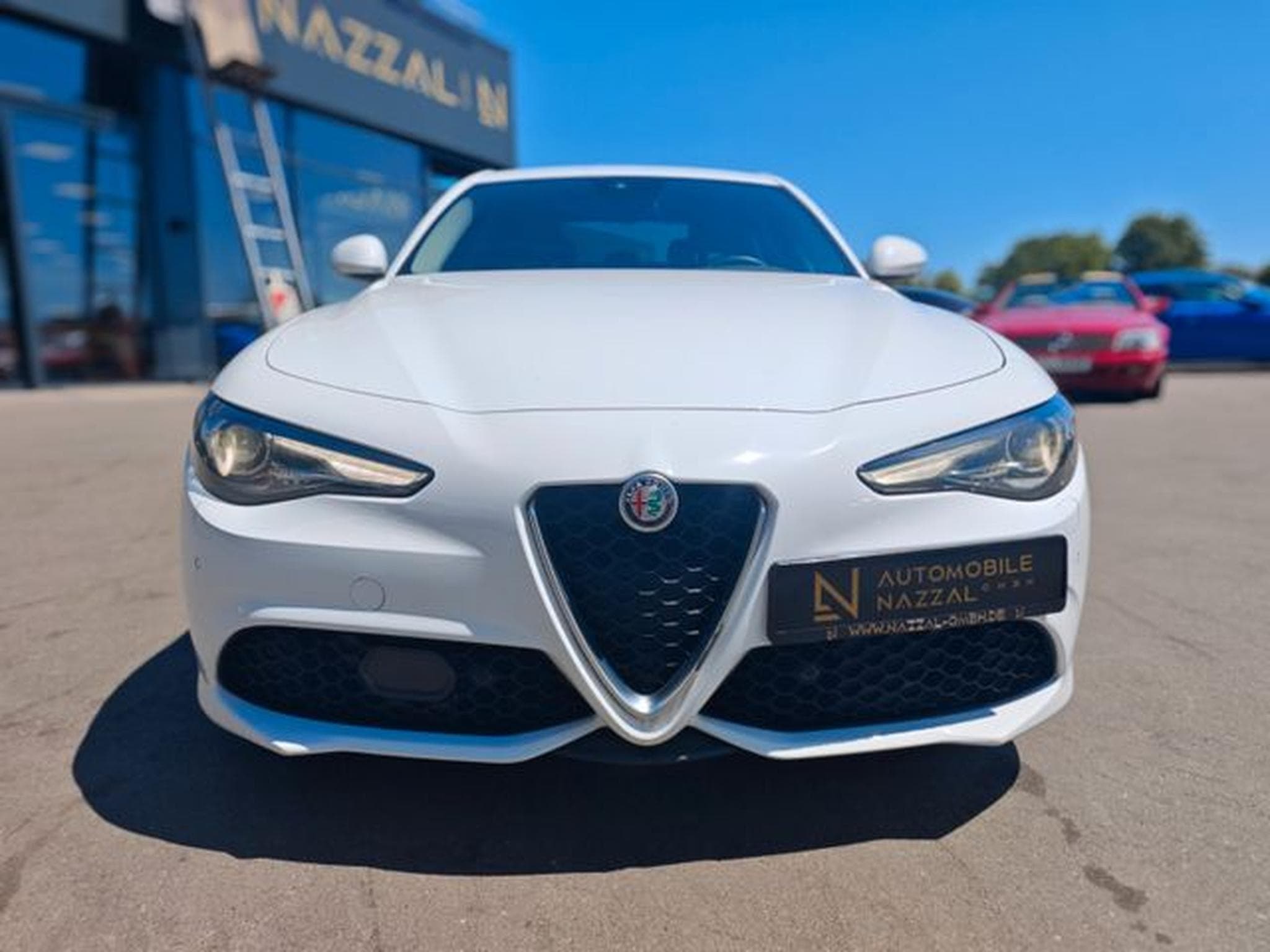 Alfa-Romeo Giulia GIULIA VELOCE Q4 *AUT*LEDER*NAVI*KAM*SHZ*8xALU* (2018) - Photo 3