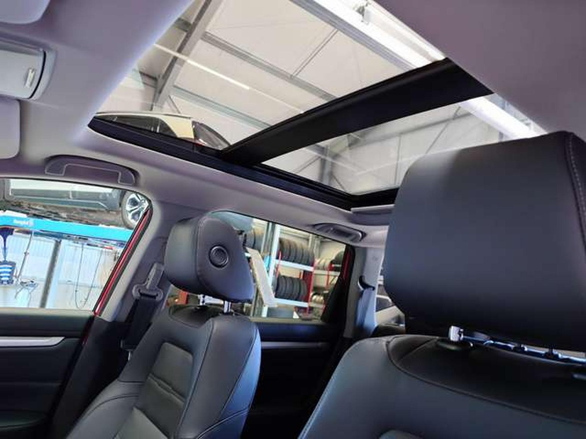 Honda CR-V CR-V e:HEV 2.0i-MMD 4WD Executive HYBRID (2022) - Photo 14