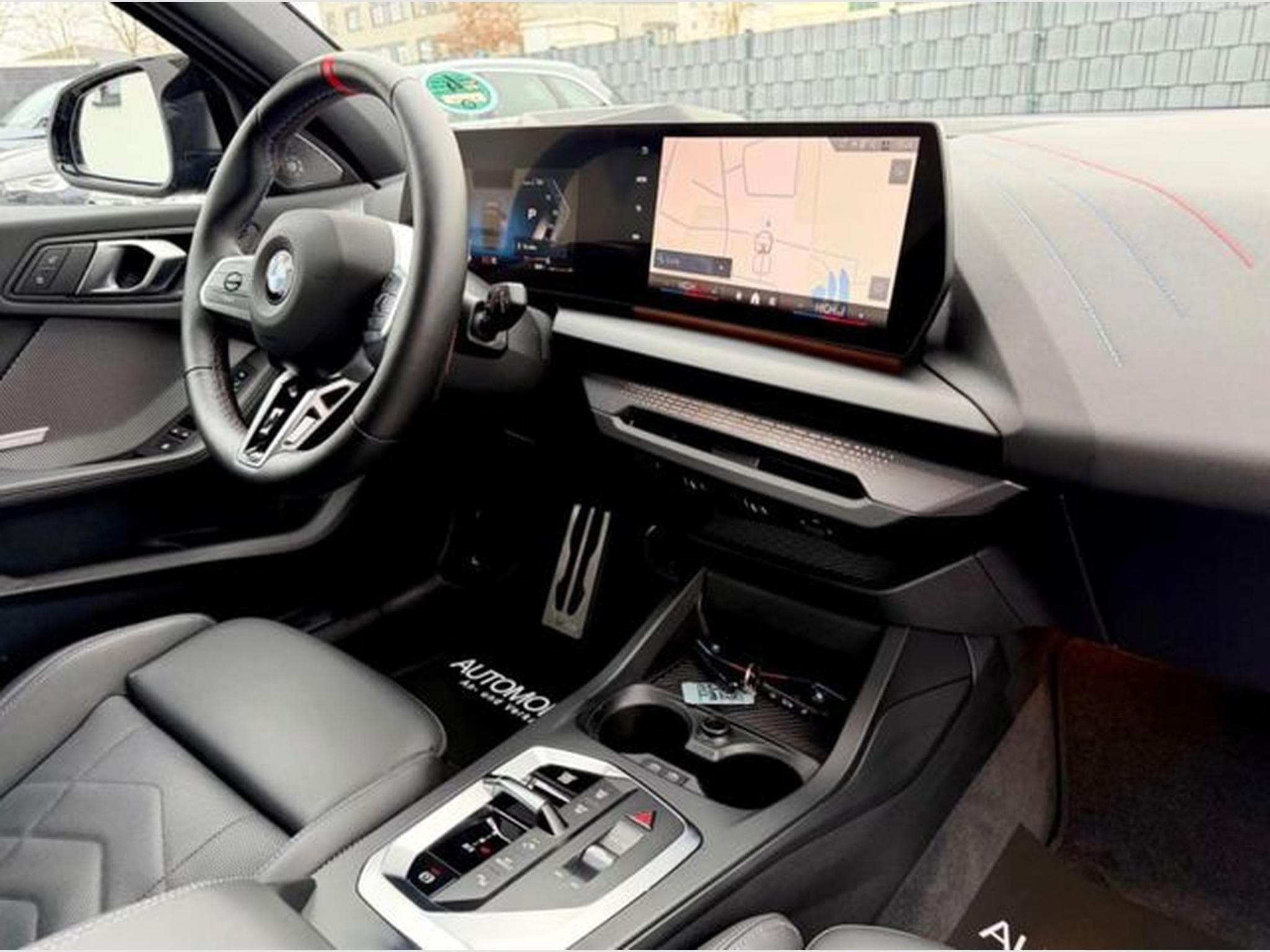BMW M135 M135 xDrive /LED/HUD/H&amp;K/CAM/GARANTIE/ (2024) - Foto 15