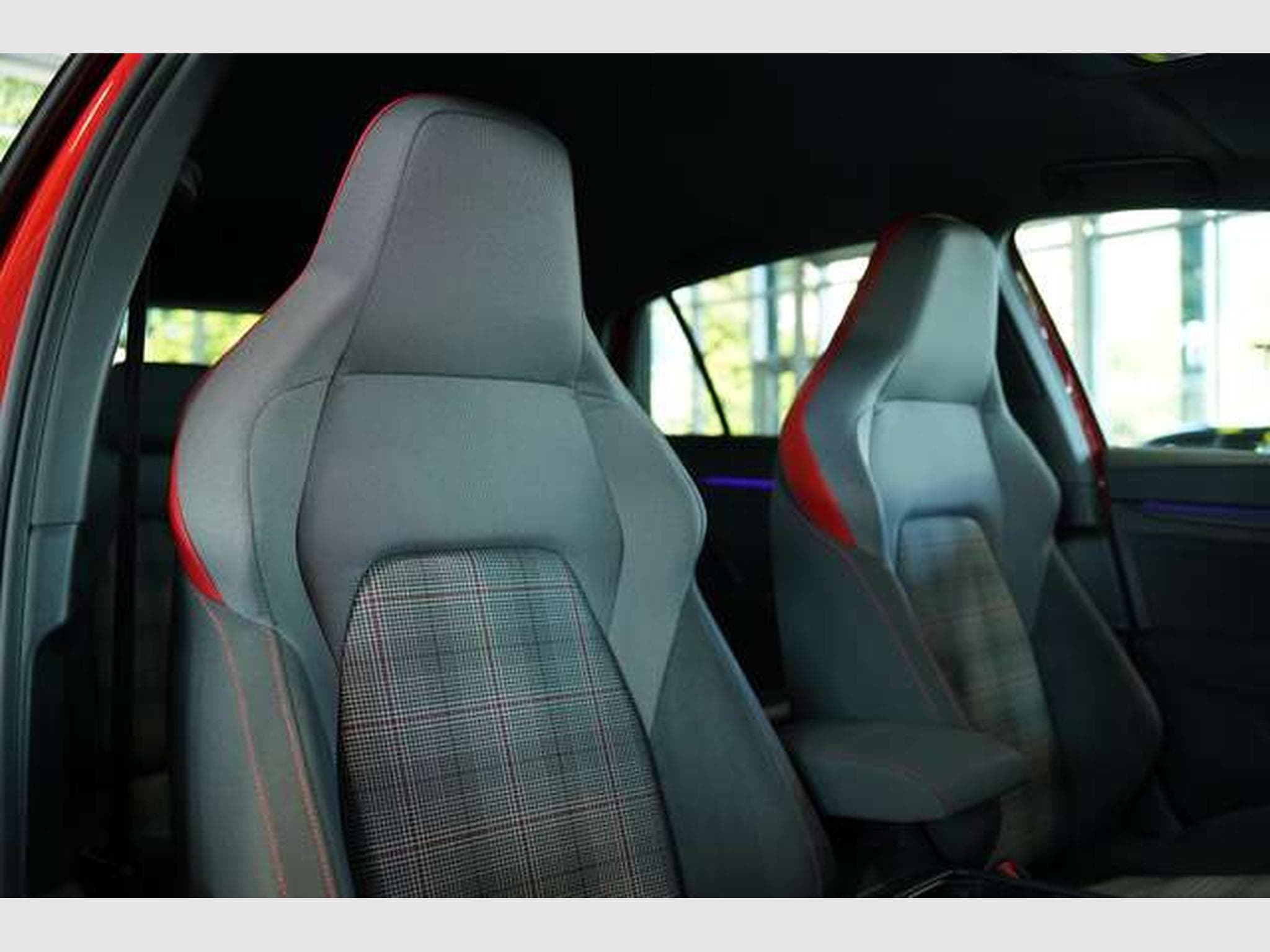 VW Golf GTI 2.0 TSI 2.Hand *Kamera *H-UP *Matrix (2022) - Photo 19