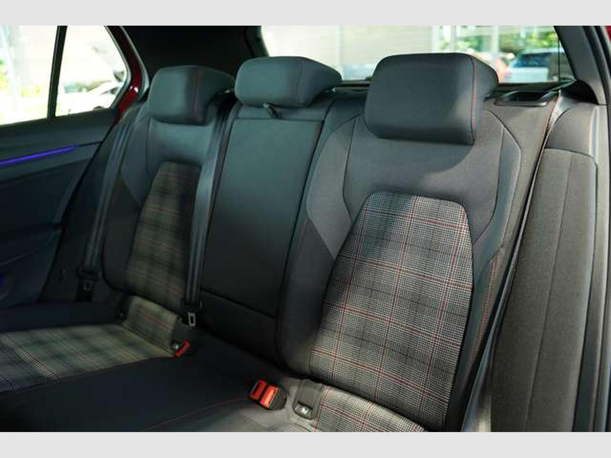 VW Golf GTI 2.0 TSI 2.Hand *Kamera *H-UP *Matrix (2022) - Photo 23