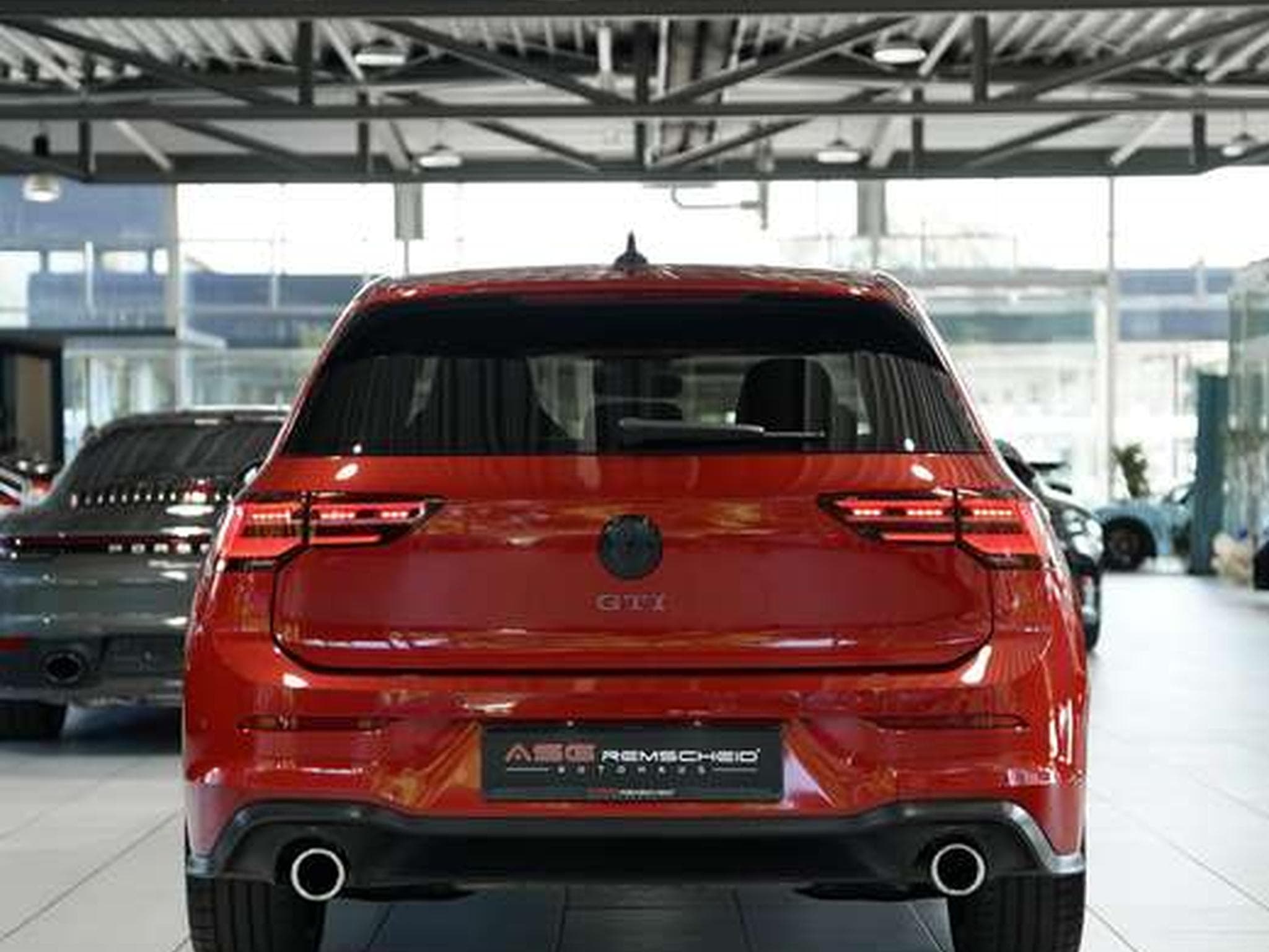 VW Golf GTI 2.0 TSI 2.Hand *Kamera *H-UP *Matrix (2022) - Photo 9