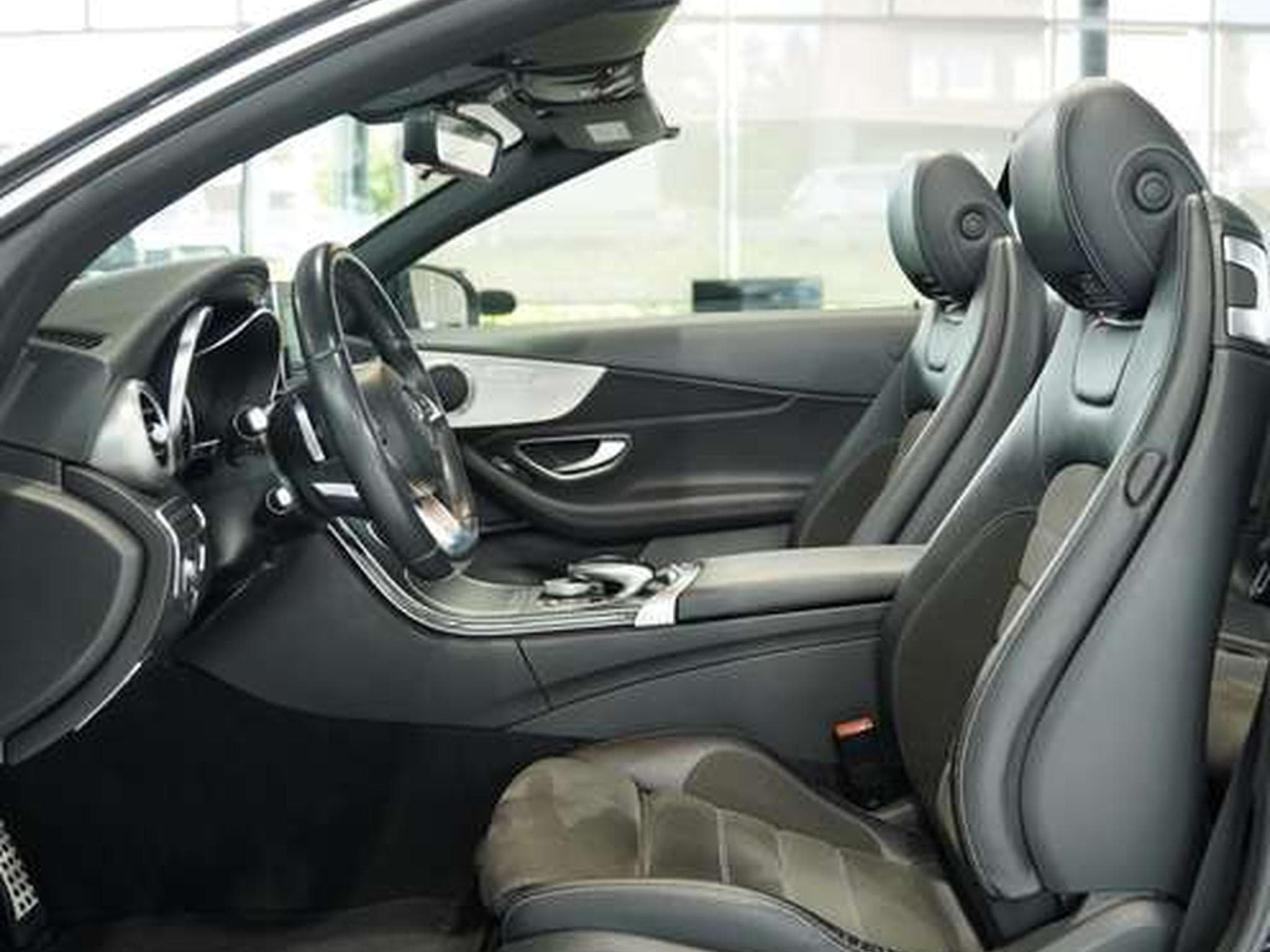 Mercedes C 300 Cabrio AMG Line *2.H *AHK *Kamera *Navi (2018) - Photo 20