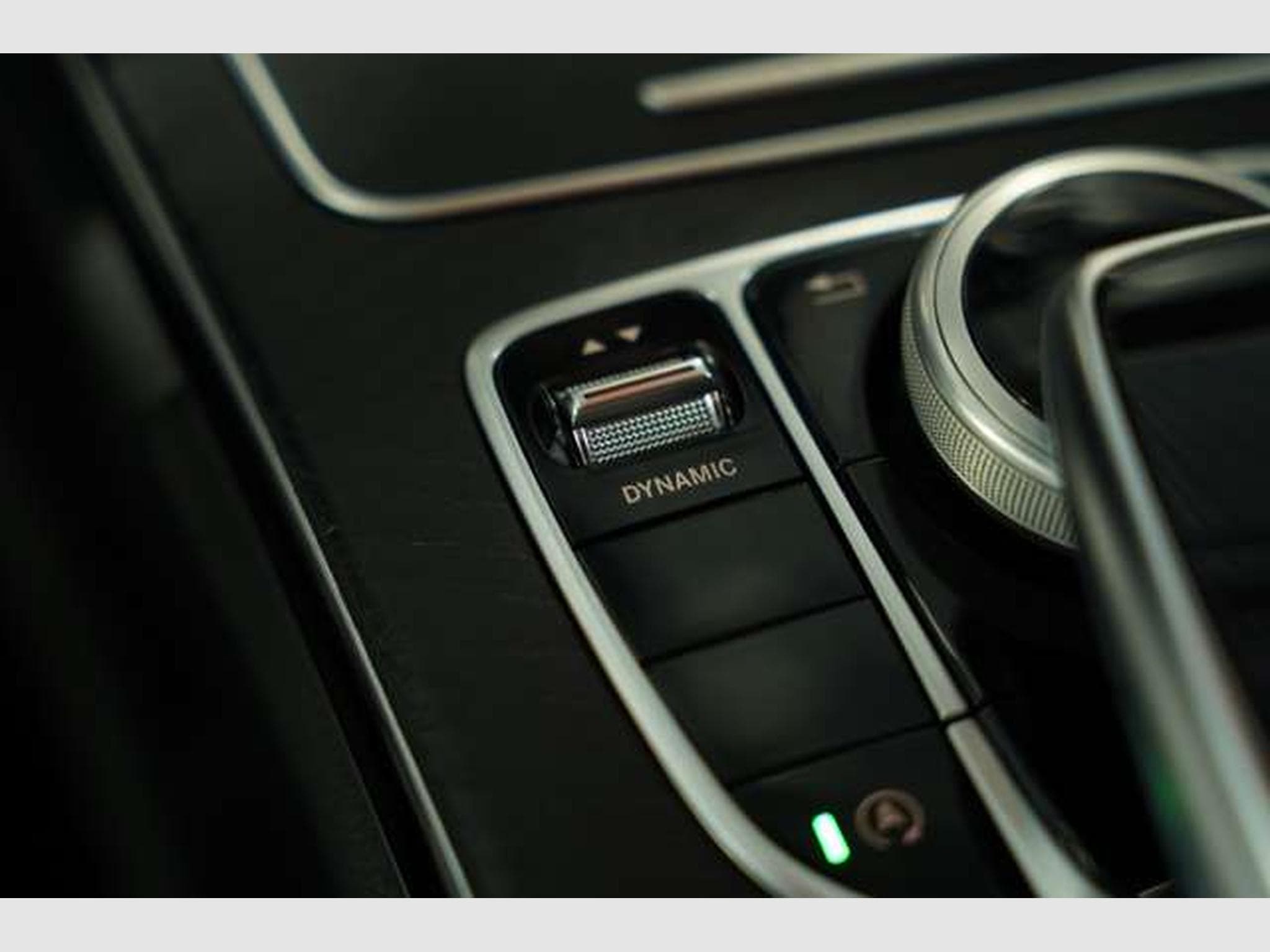 Mercedes C 300 Cabrio AMG Line *2.H *AHK *Kamera *Navi (2018) - Photo 25