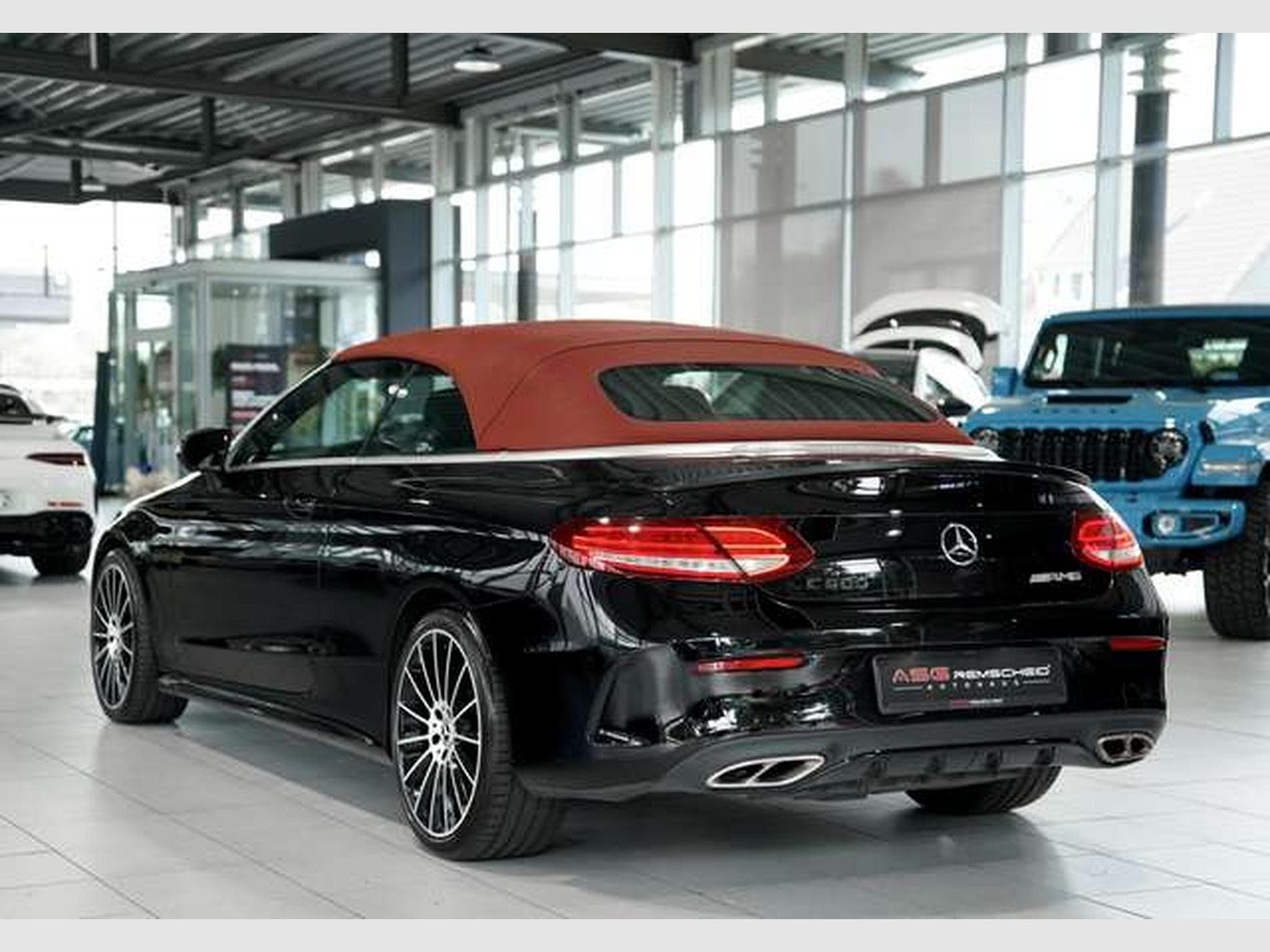 Mercedes C 300 Cabrio AMG Line *2.H *AHK *Kamera *Navi (2018) - Photo 40