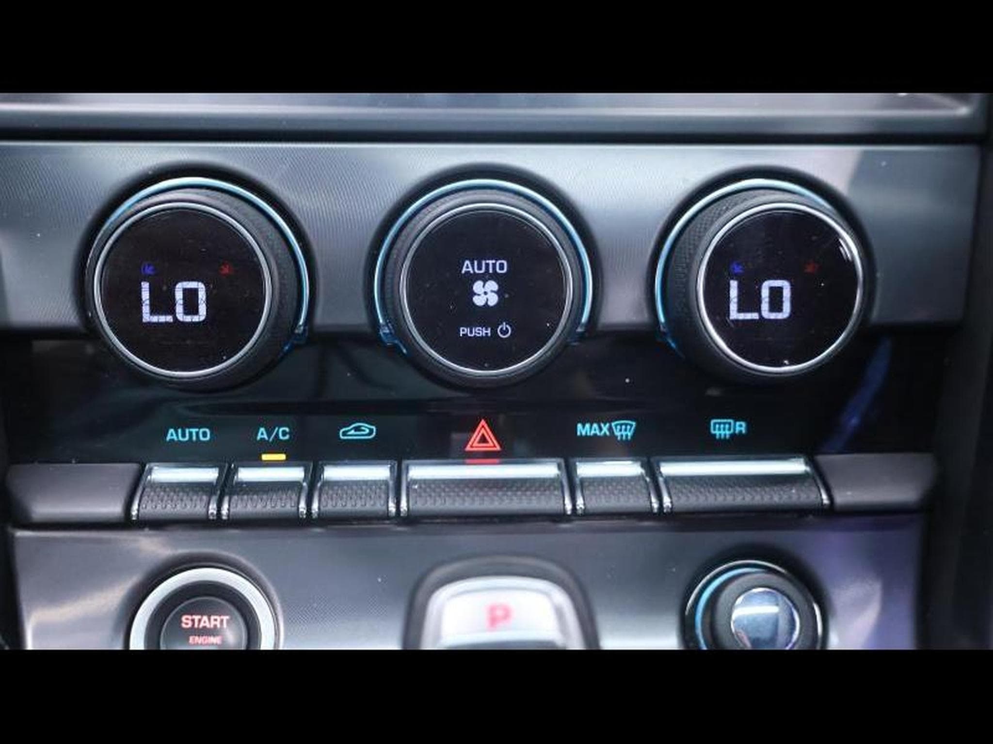Jaguar F-Type P450 R-Dynamic RWD Auto (2024) - Photo 23