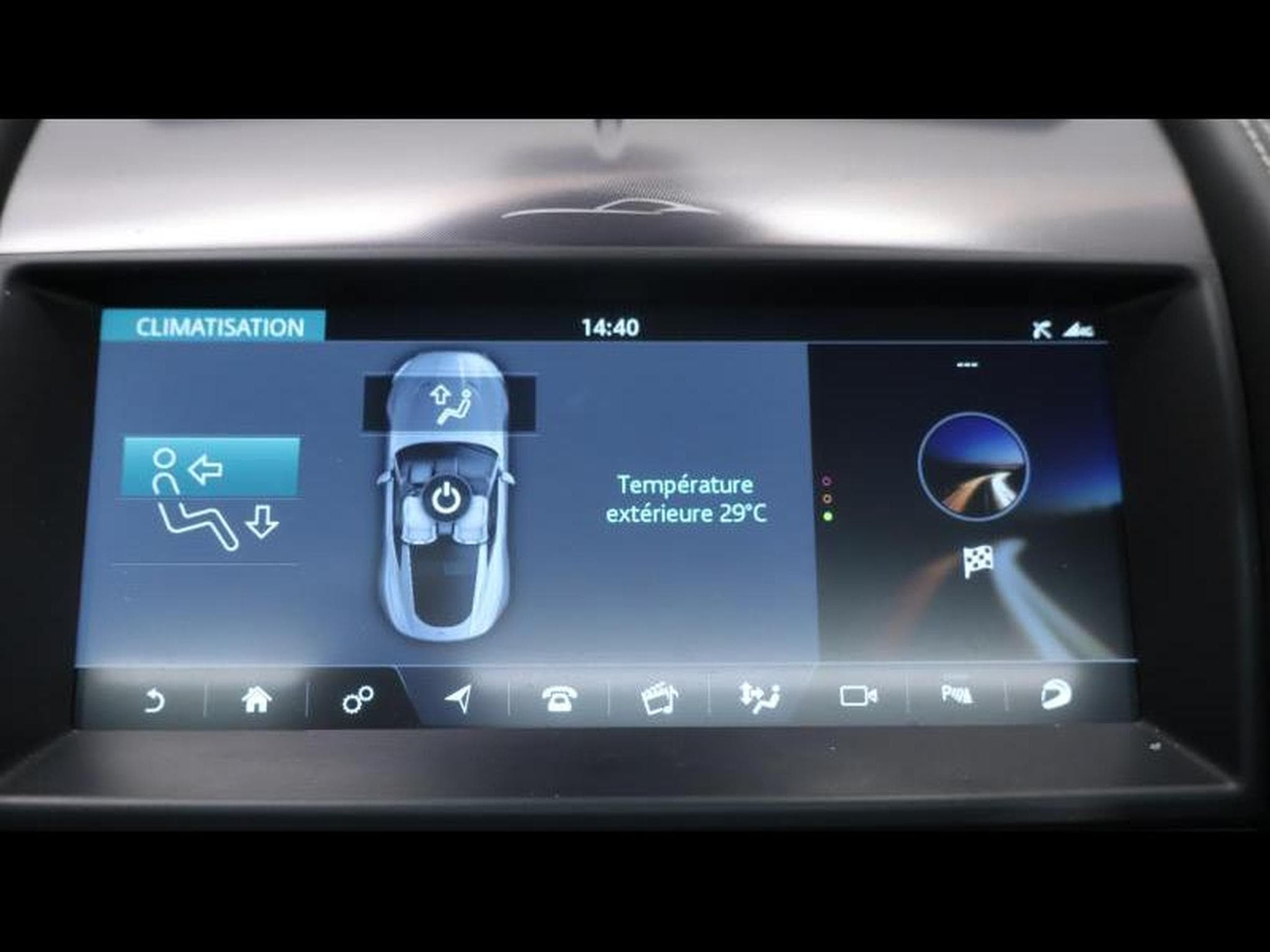 Jaguar F-Type P450 R-Dynamic RWD Auto (2024) - Photo 27