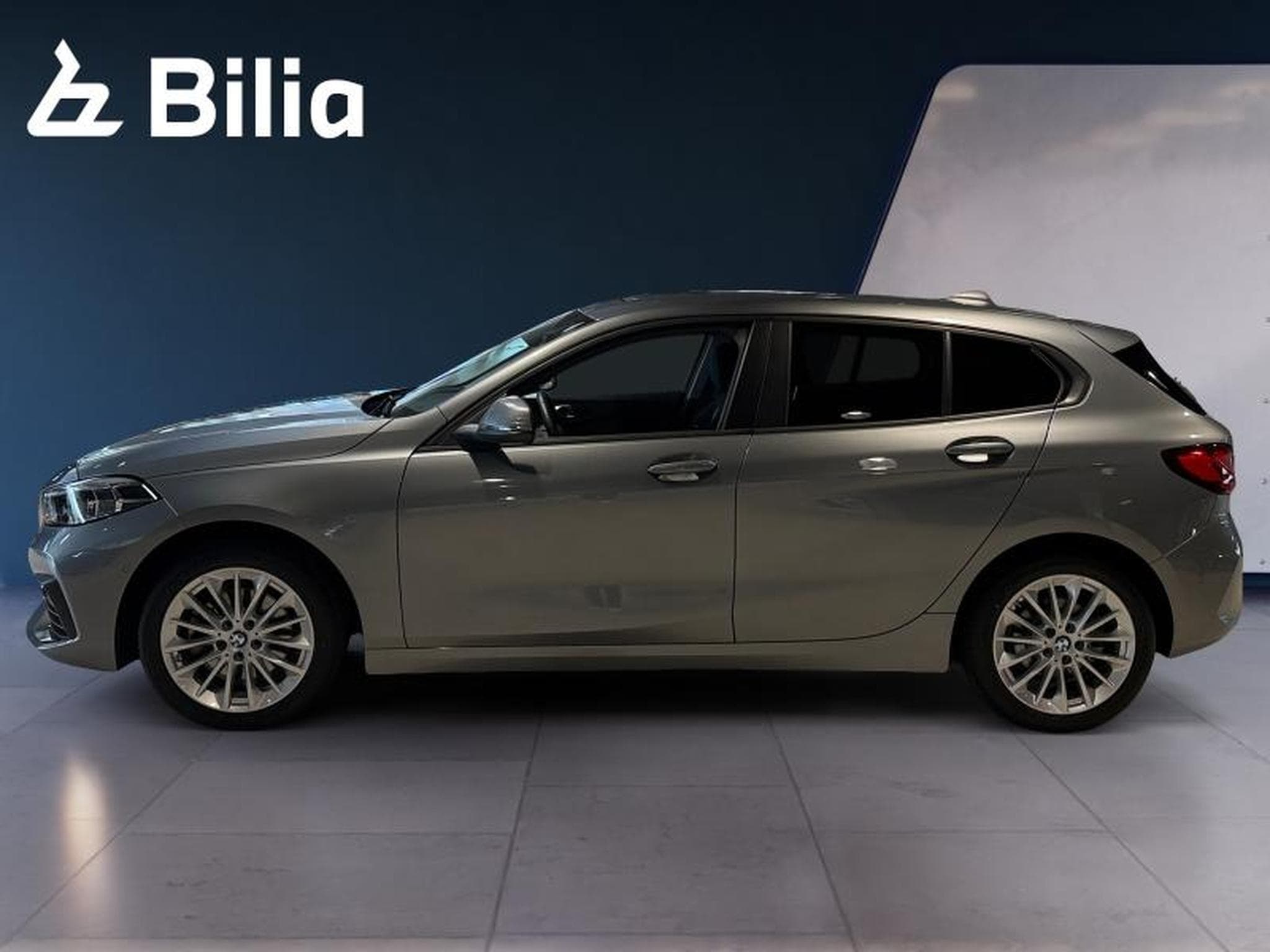 BMW 118 118i Hatch (2024) - Foto 11