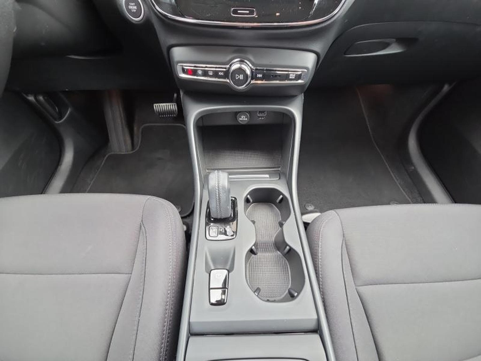 Volvo XC40 T3 momentum / Essence (2021) - Foto 11