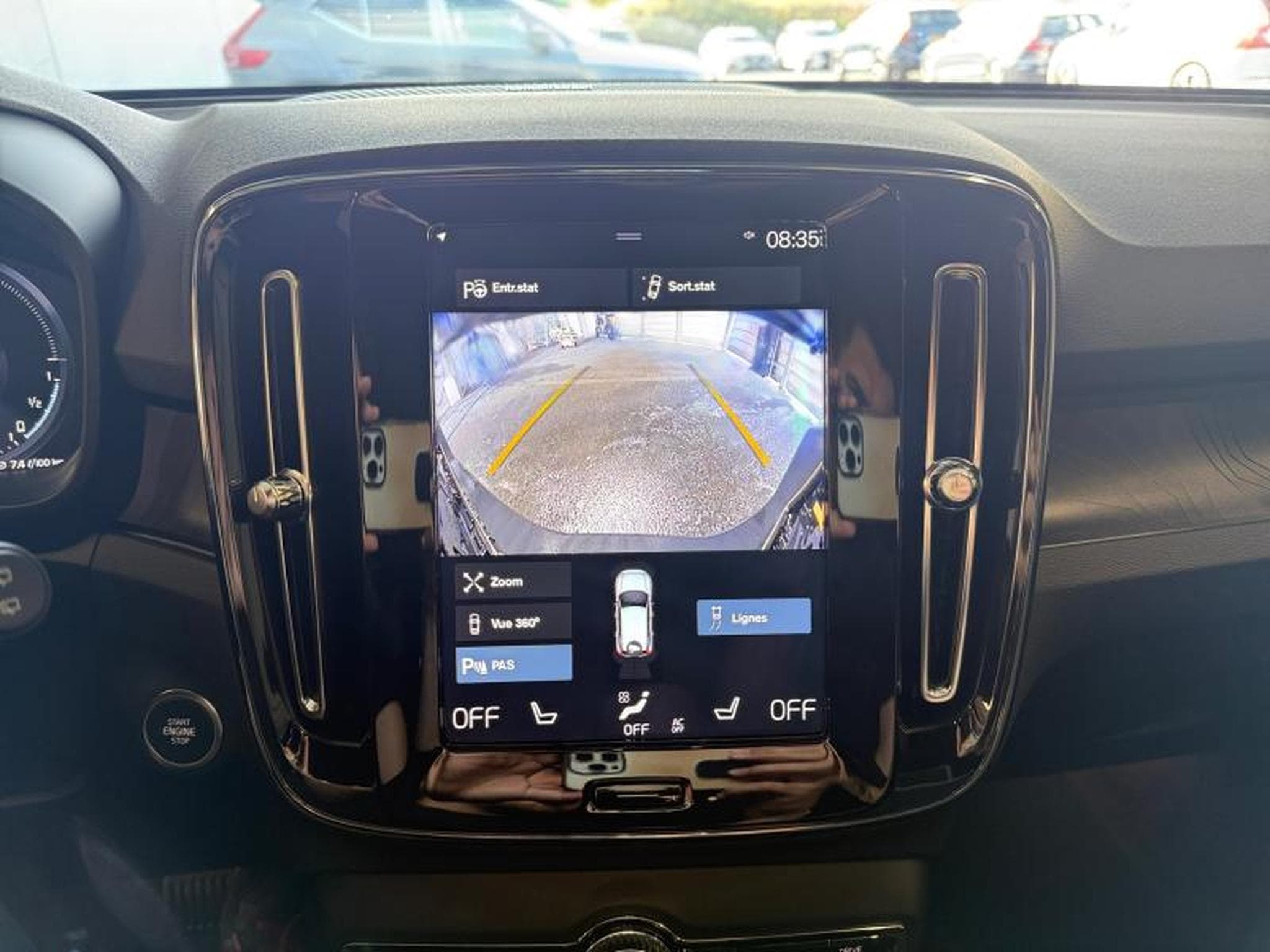 Volvo XC40 & Recharge (2023) - Photo 17