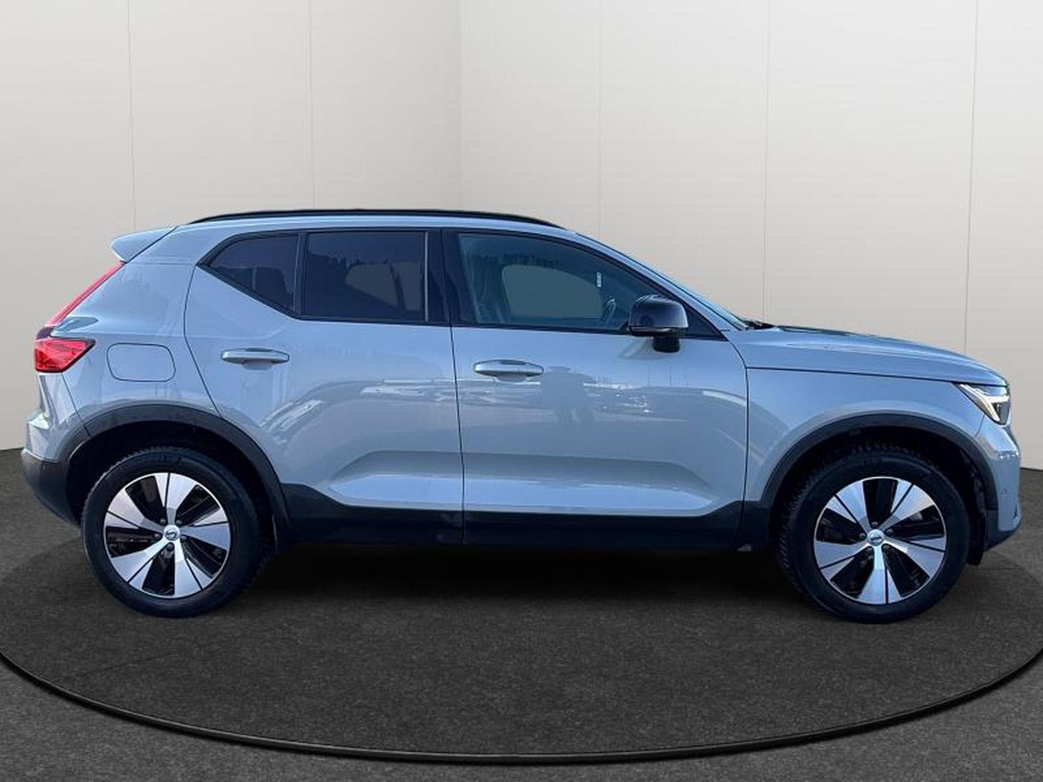 Volvo XC40 & Recharge (2023) - Photo 7