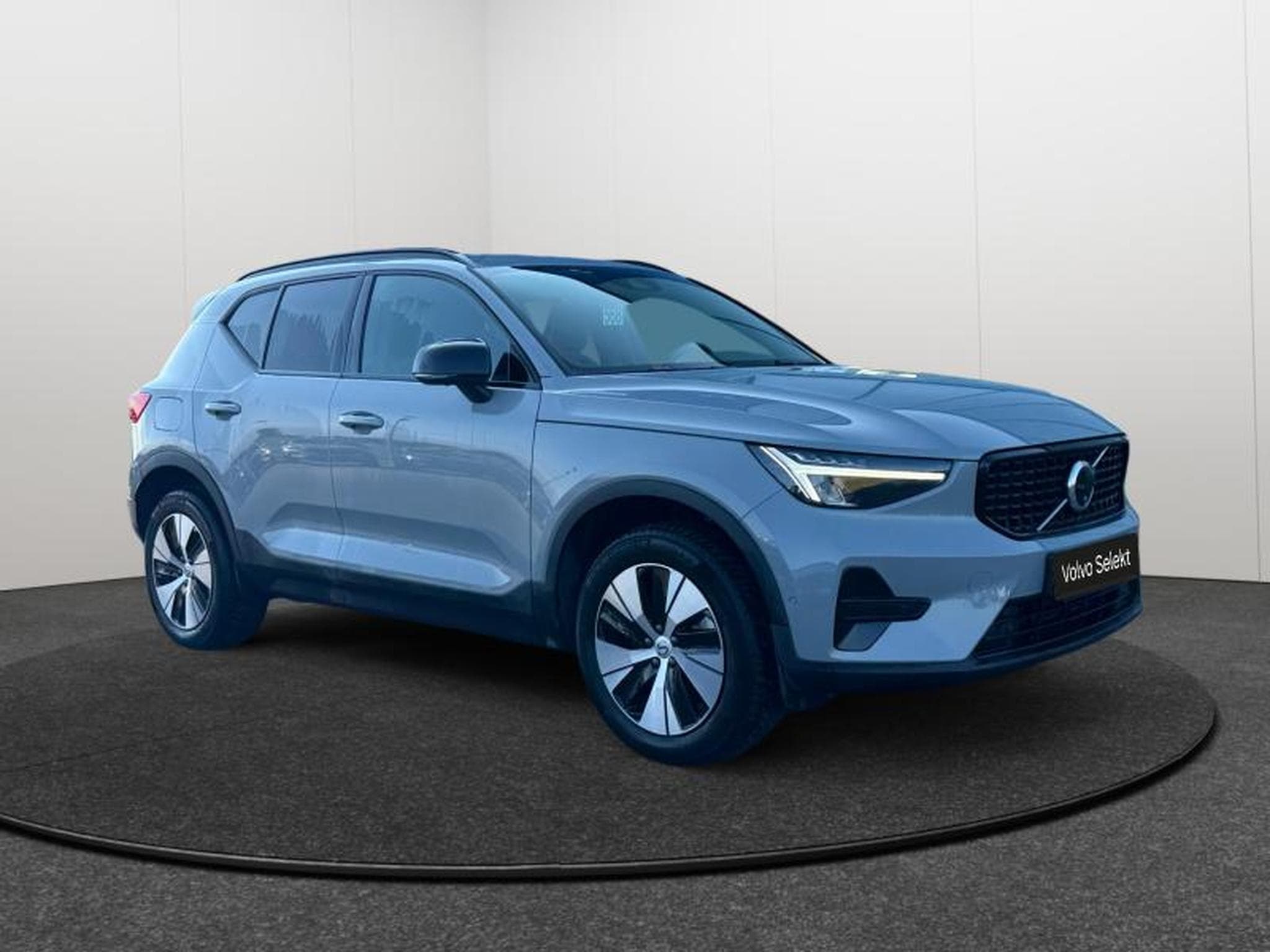 Volvo XC40 & Recharge (2023) - Photo 8