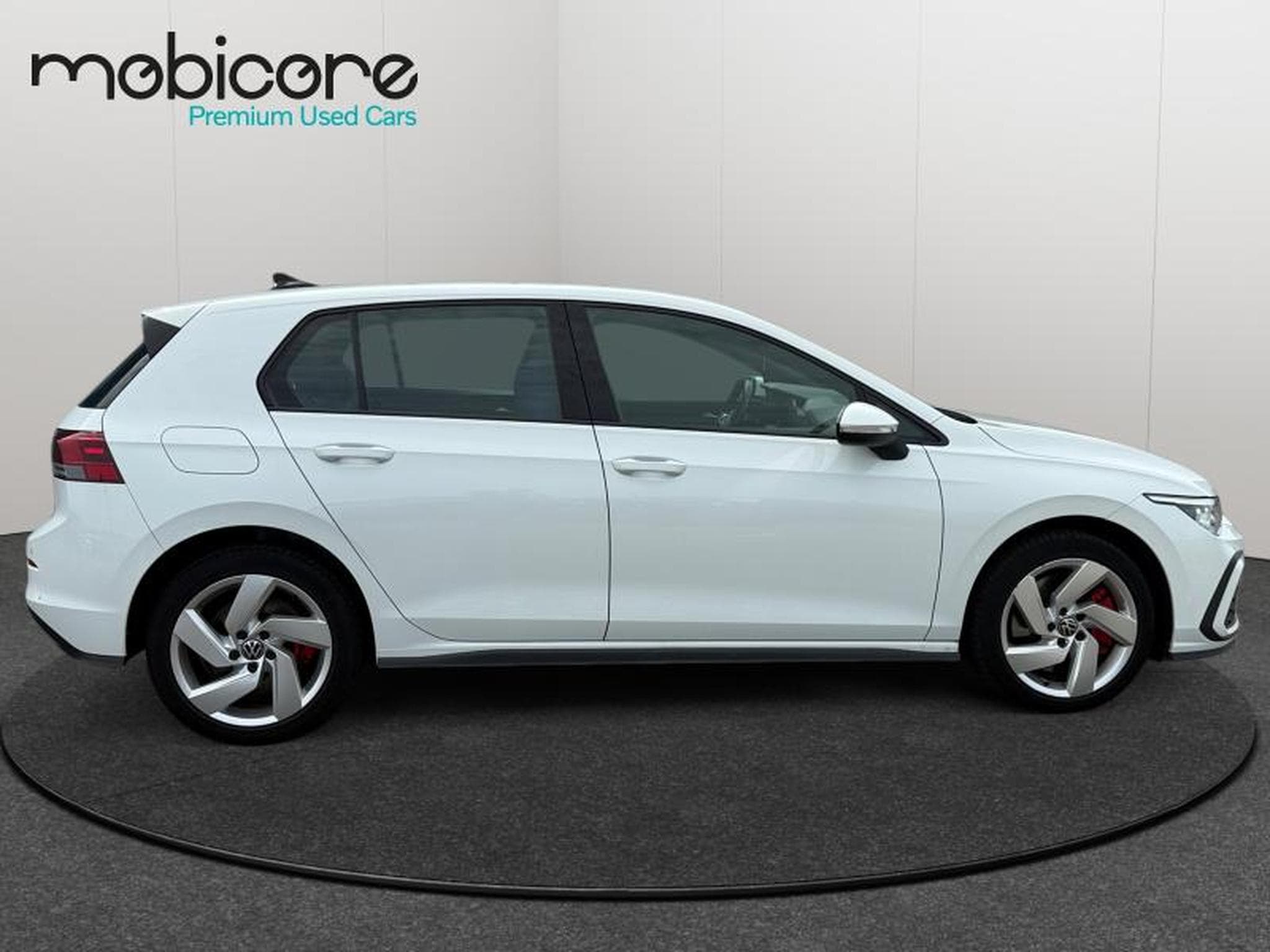 VW Golf VIII GTE (2021) - Photo 7