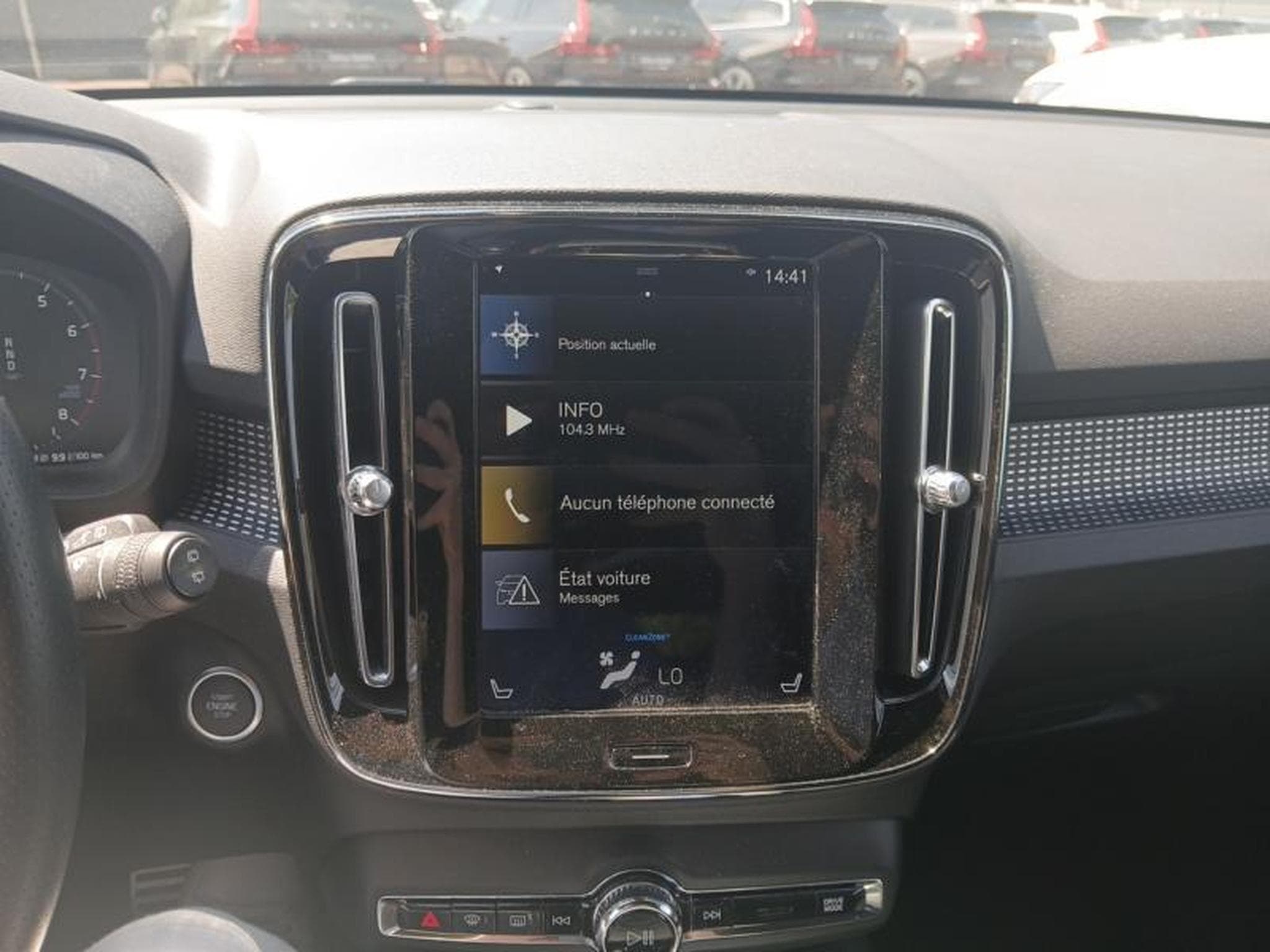 Volvo XC40 R-Design (2019) - Photo 13
