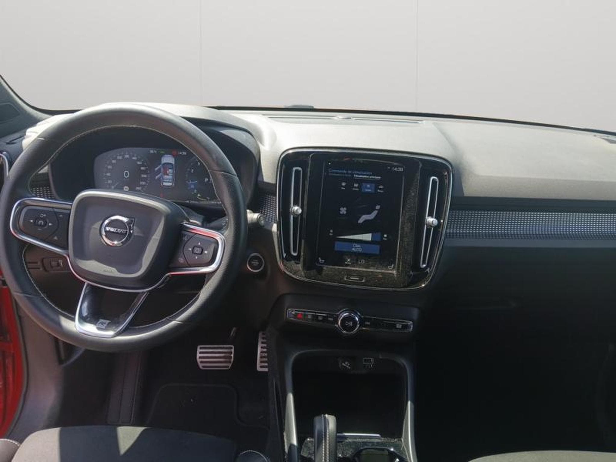 Volvo XC40 R-Design (2019) - Photo 3