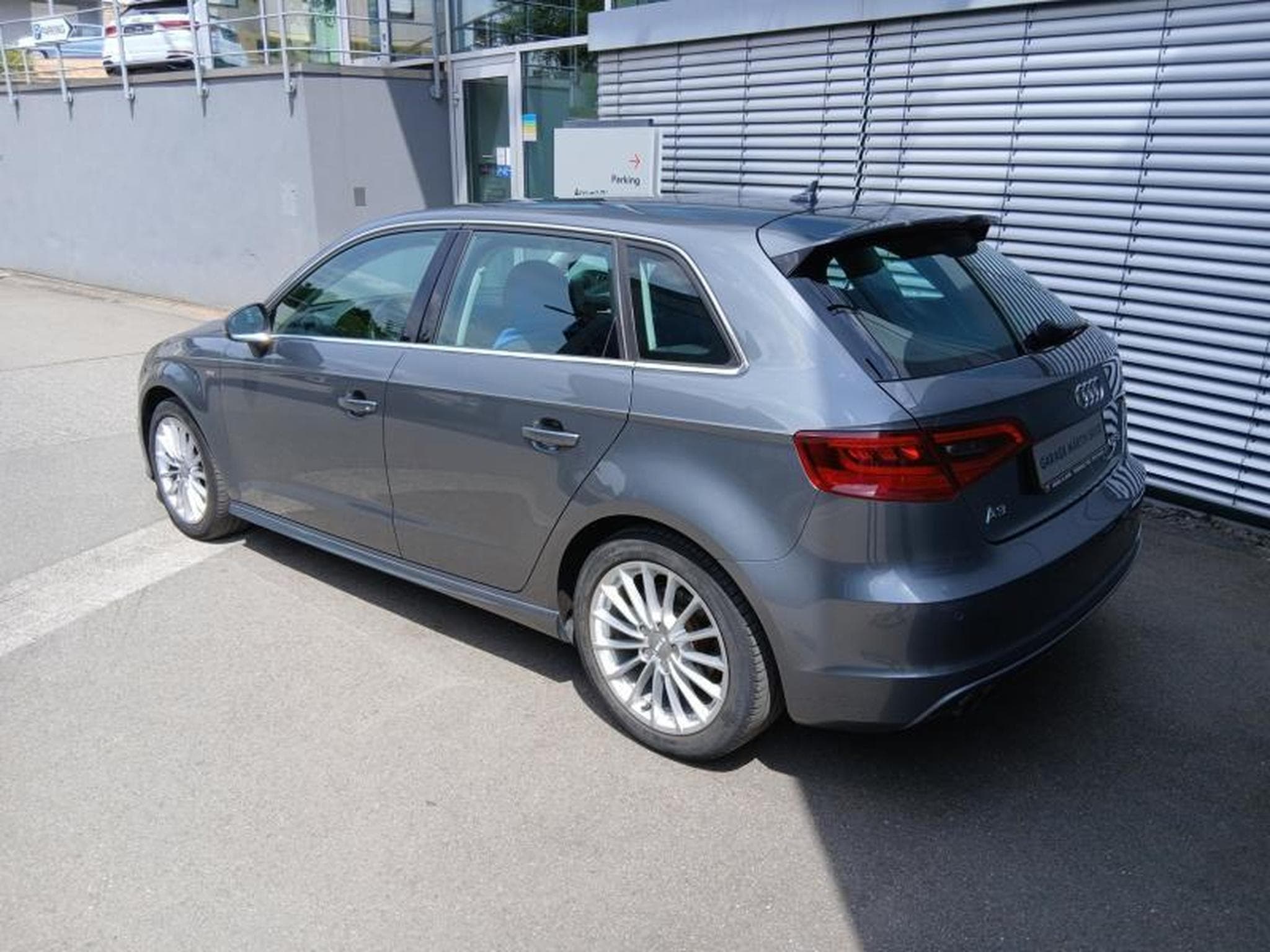 Audi A3 Sportback Attraction 1.4 TFSi 6-Gang (2016) - Foto 2
