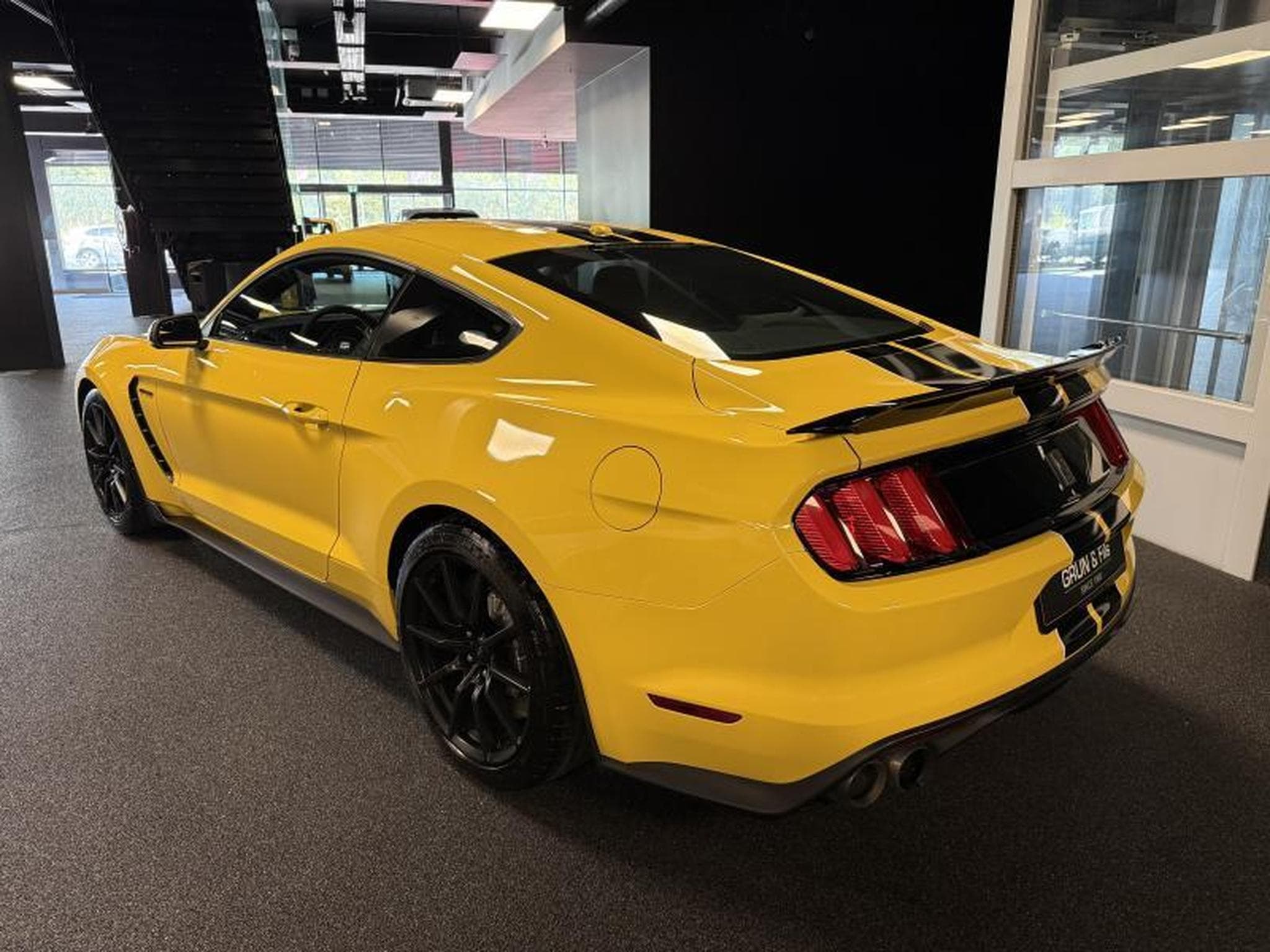 Ford Mustang Shelby GT350 *Clean Carfax *Accident & Paint Free (2018) - Foto 6