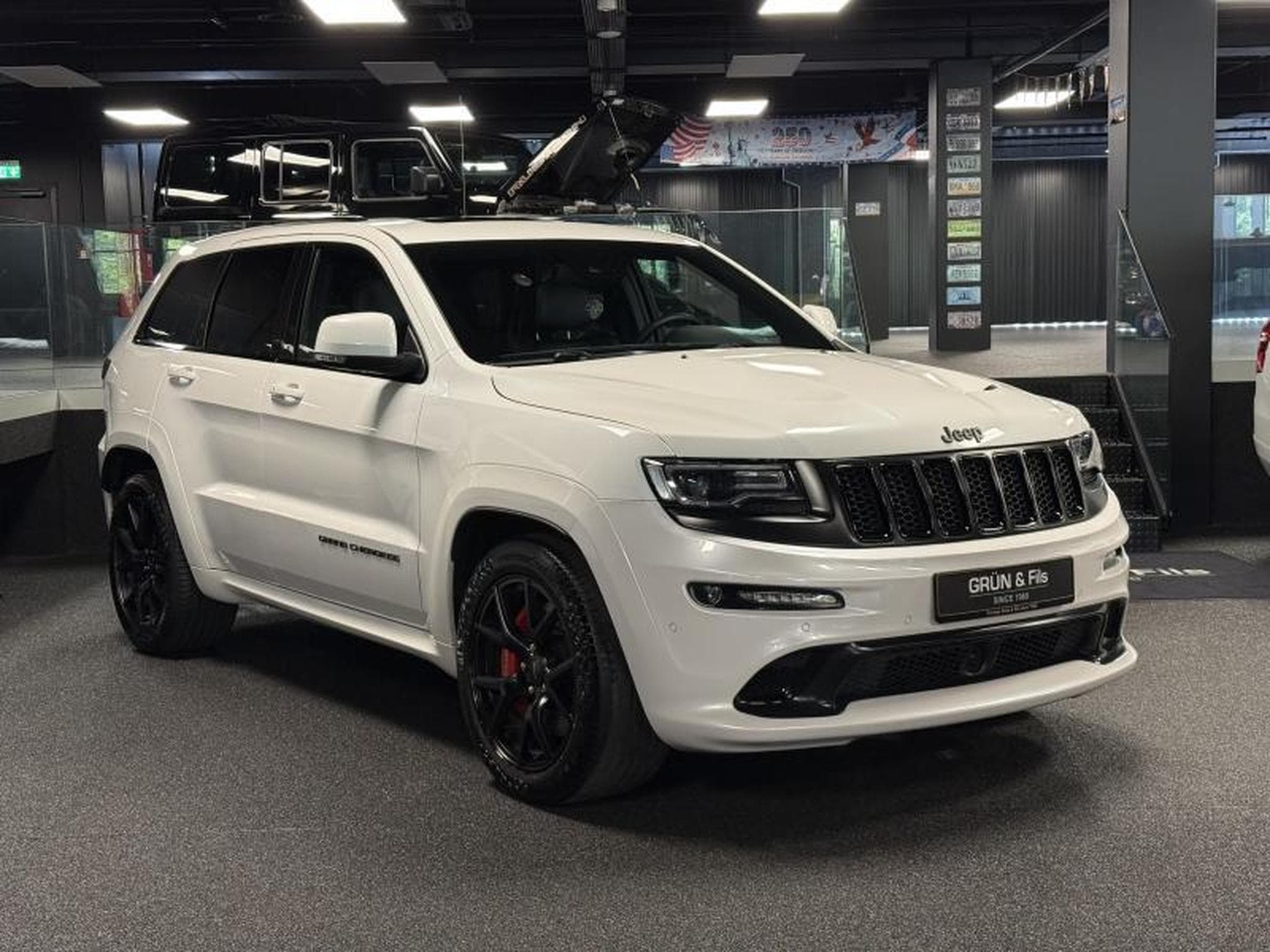 Jeep Cherokee SRT 6.4 V8 Hemi (2017) - Foto 1