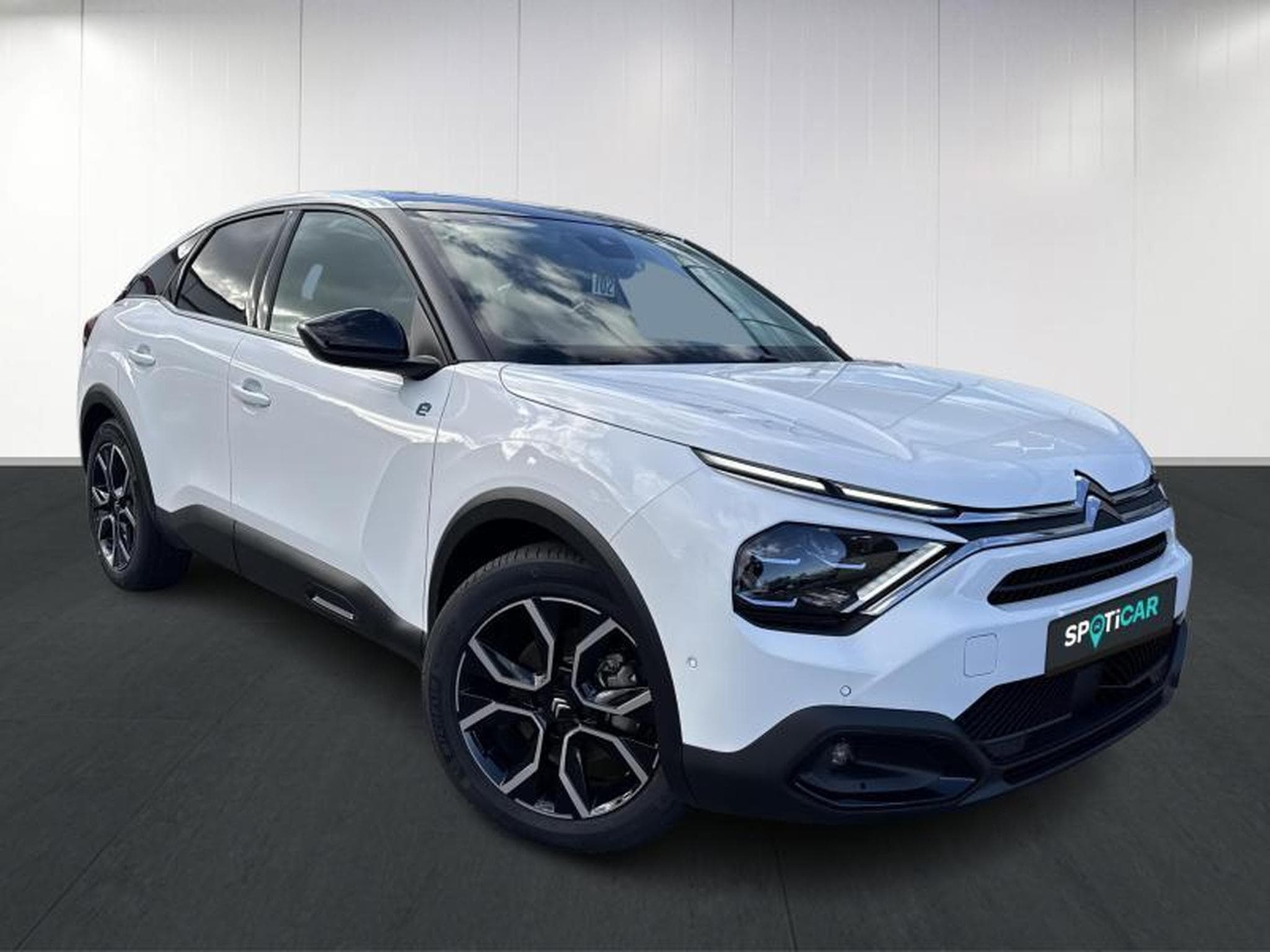 Citroen C4 E Shine (2023) - Photo 3