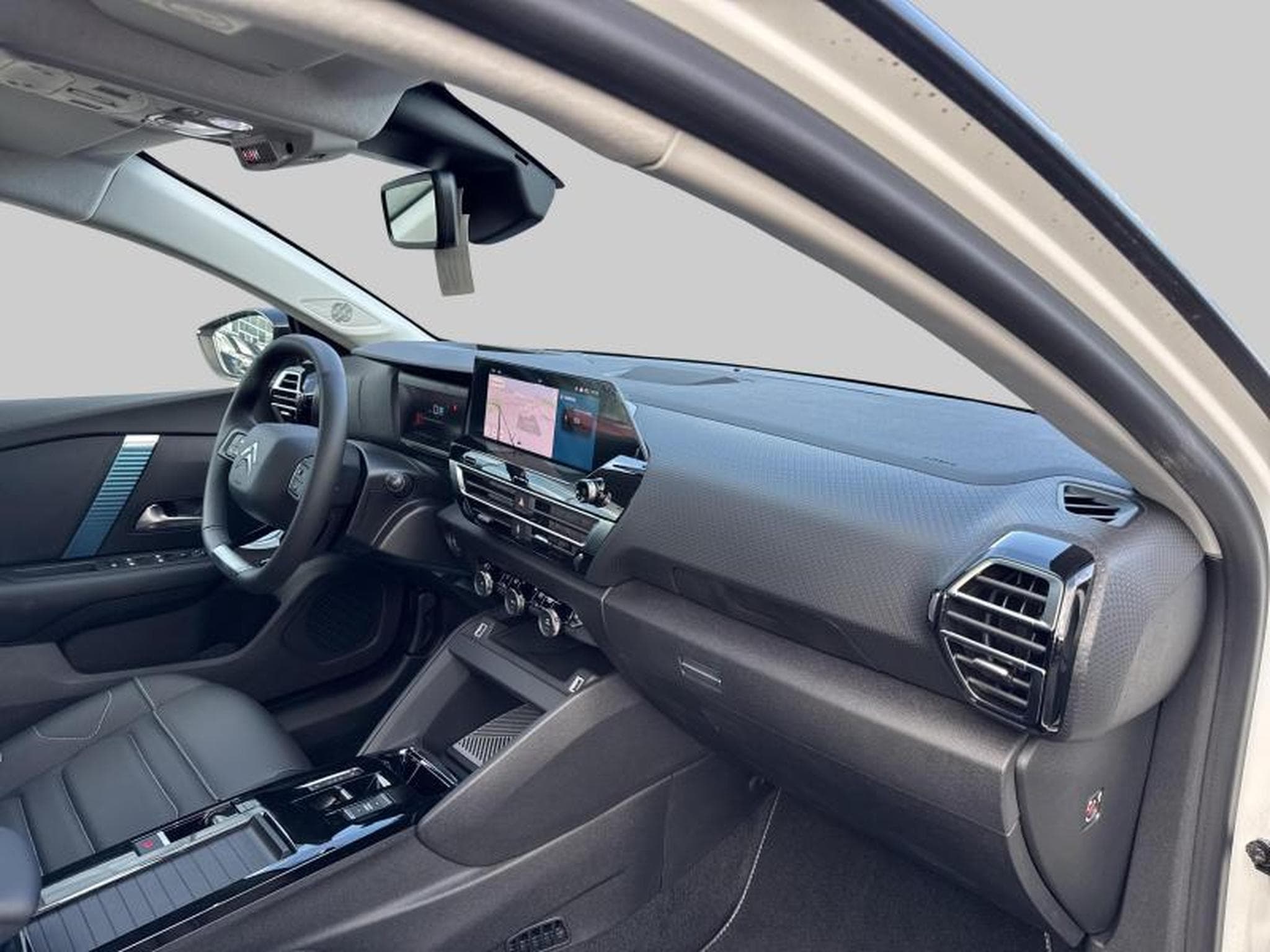 Citroen C4 E Shine (2023) - Photo 9