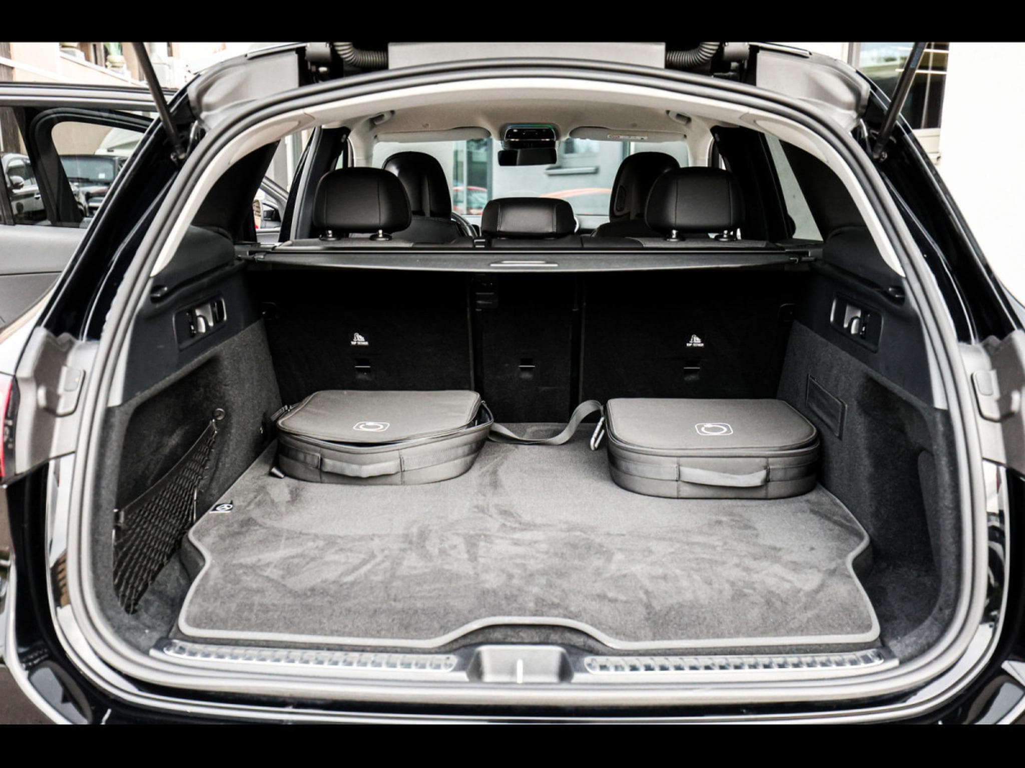 Mercedes GLC 300 DE 4MATIC AVANTGARDE (2024) - Foto 16