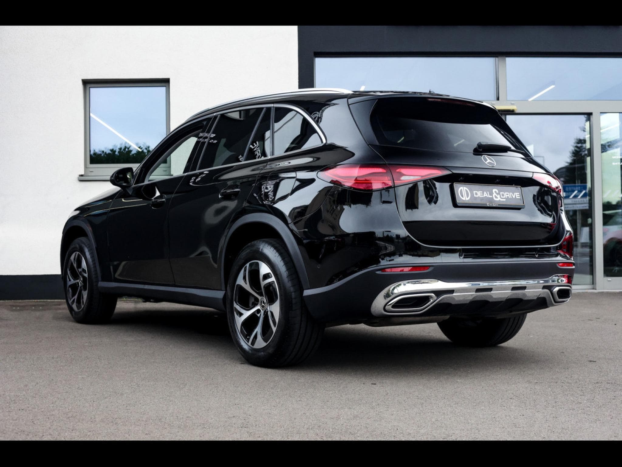Mercedes GLC 300 DE 4MATIC AVANTGARDE (2024) - Foto 3