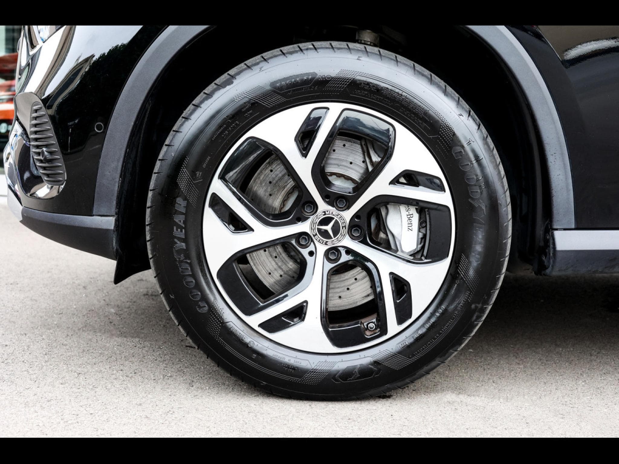 Mercedes GLC 300 DE 4MATIC AVANTGARDE (2024) - Foto 8