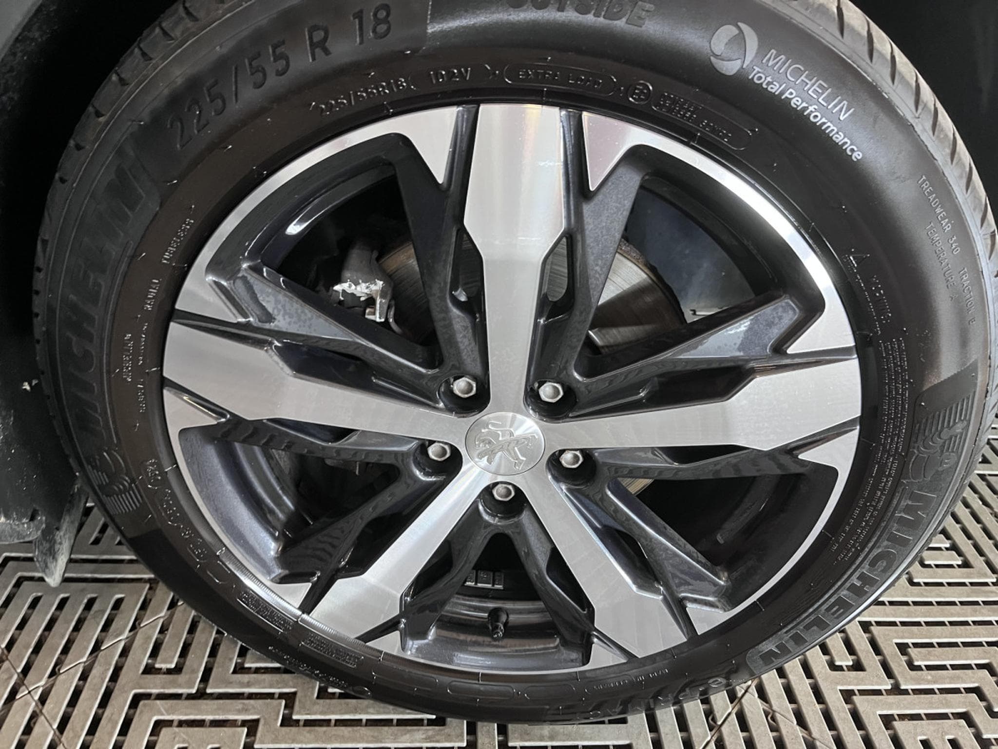 Peugeot 5008 1.5 BlueHdi Crossway 130cv 7 Places (2020) - Photo 23