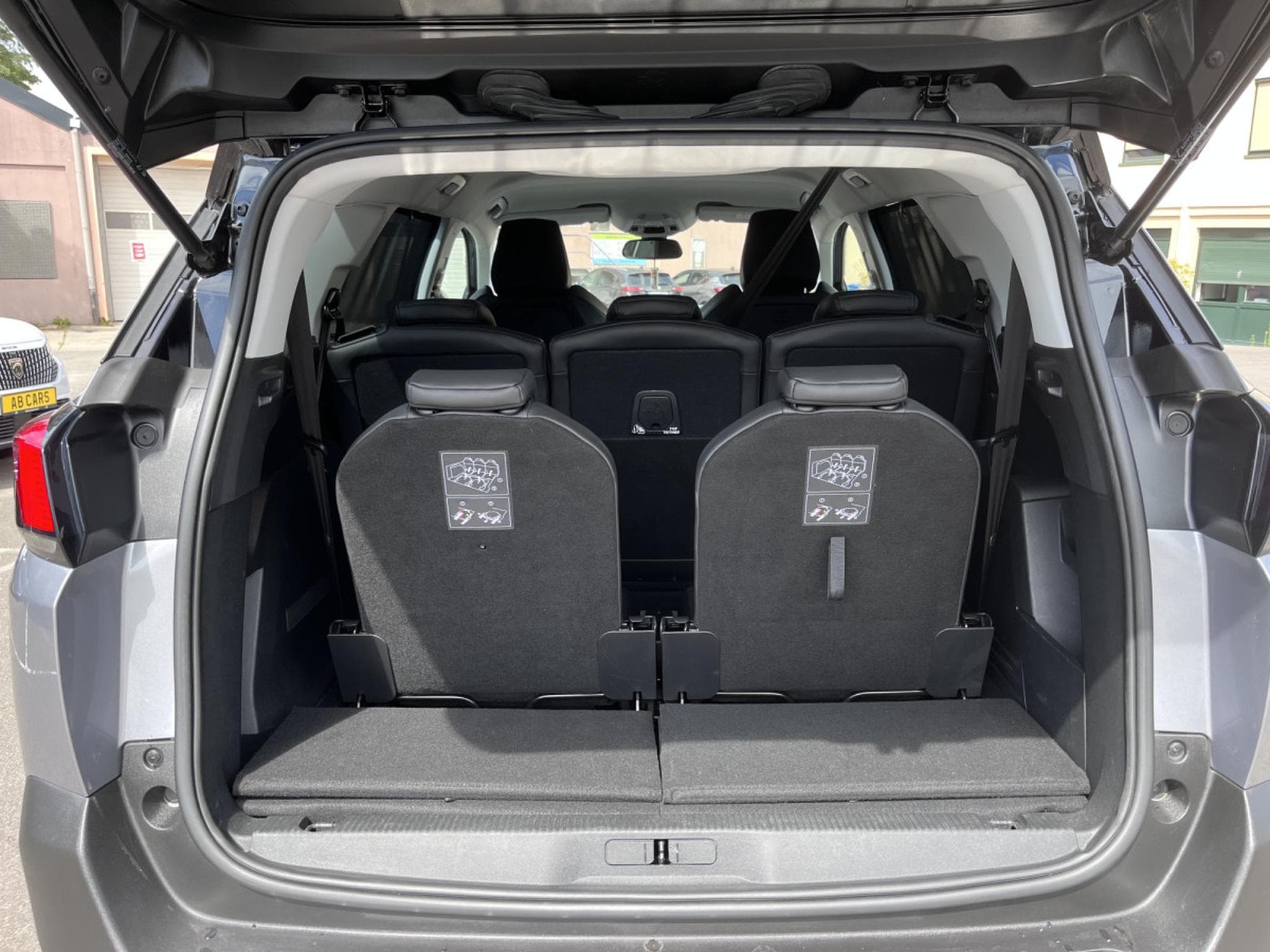 Peugeot 5008 1.5 BlueHdi Crossway 130cv 7 Places (2020) - Photo 9
