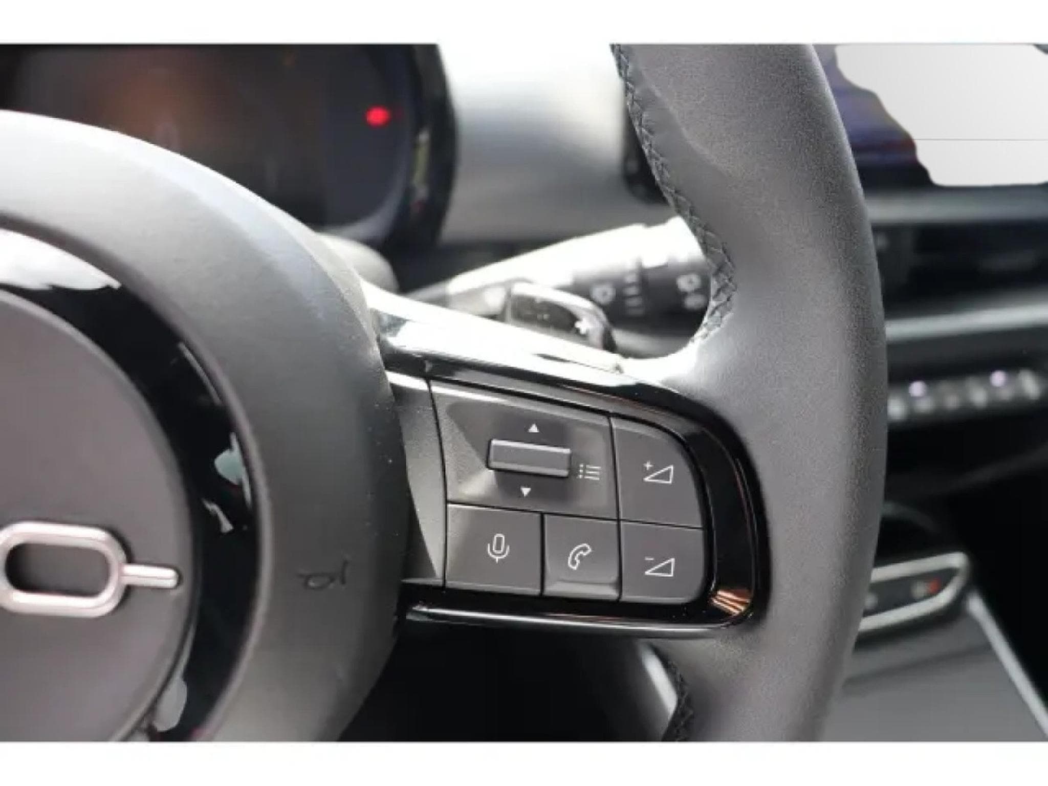 Fiat 600 HYBRID SPORT 1.2 (2026) - Foto 16