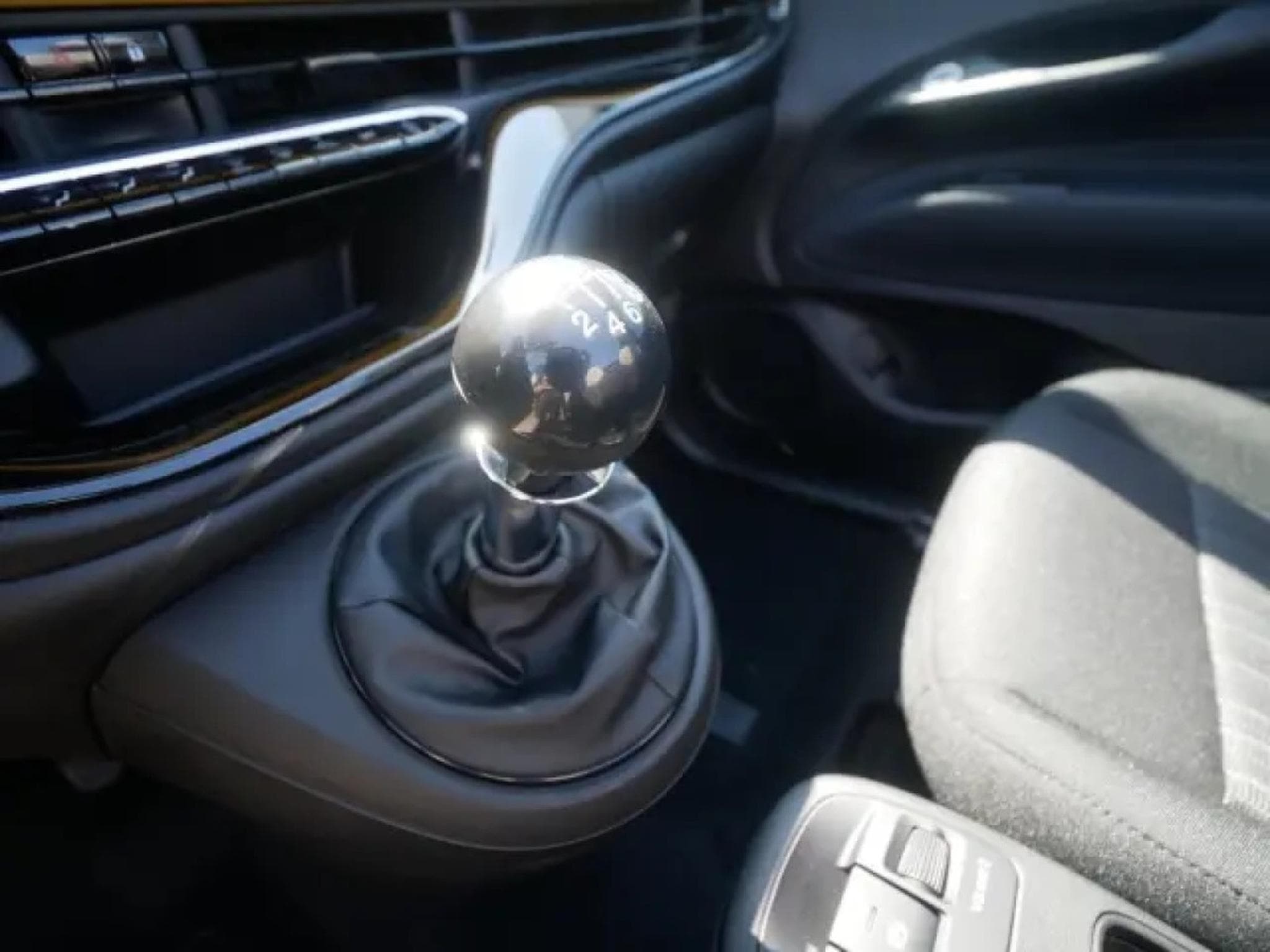 Fiat 500 HYBRID ICON (2026) - Photo 20