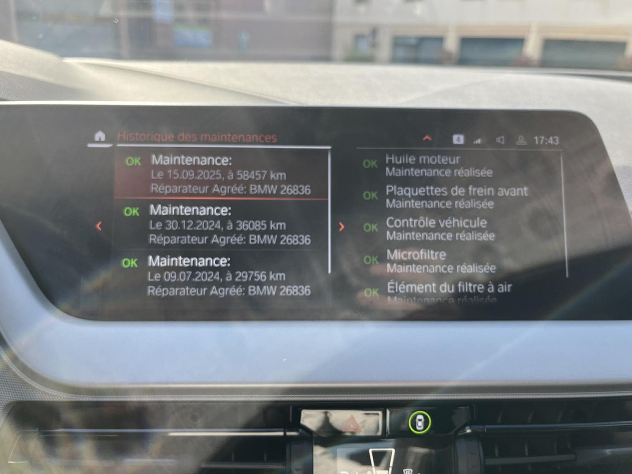 BMW 118 118i A 136cv 2xPDC Apple Carplay LED Camera (2023) - Photo 18