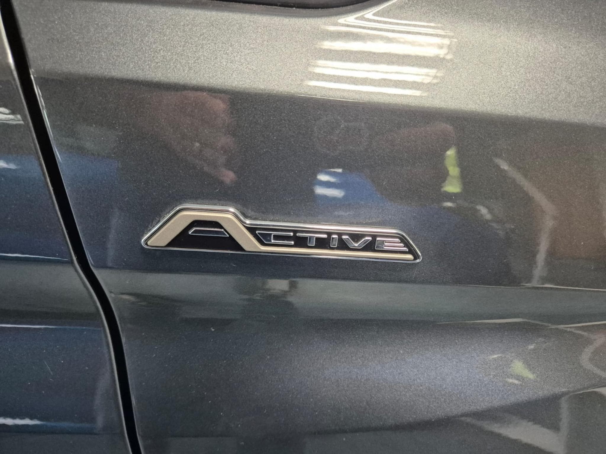 Ford Tourneo Active 2.0 Ecoblue 122cv M6 AWD (2026) - Photo 5