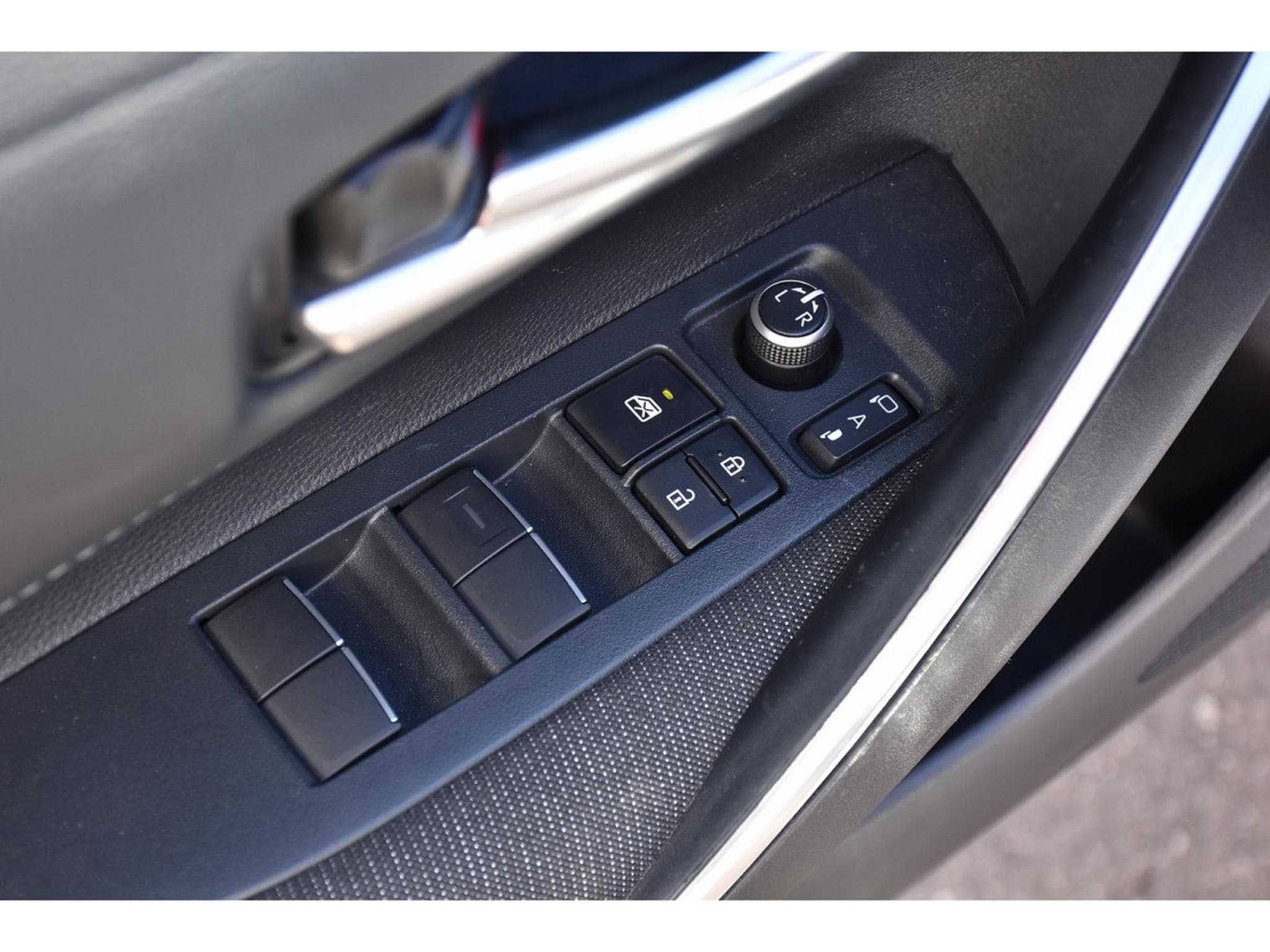 Toyota Corolla Touring Sports 1.8 Hybrid Dynamic e-CVT ACC LANE GPS CAM 1°M (2023) - Photo 16
