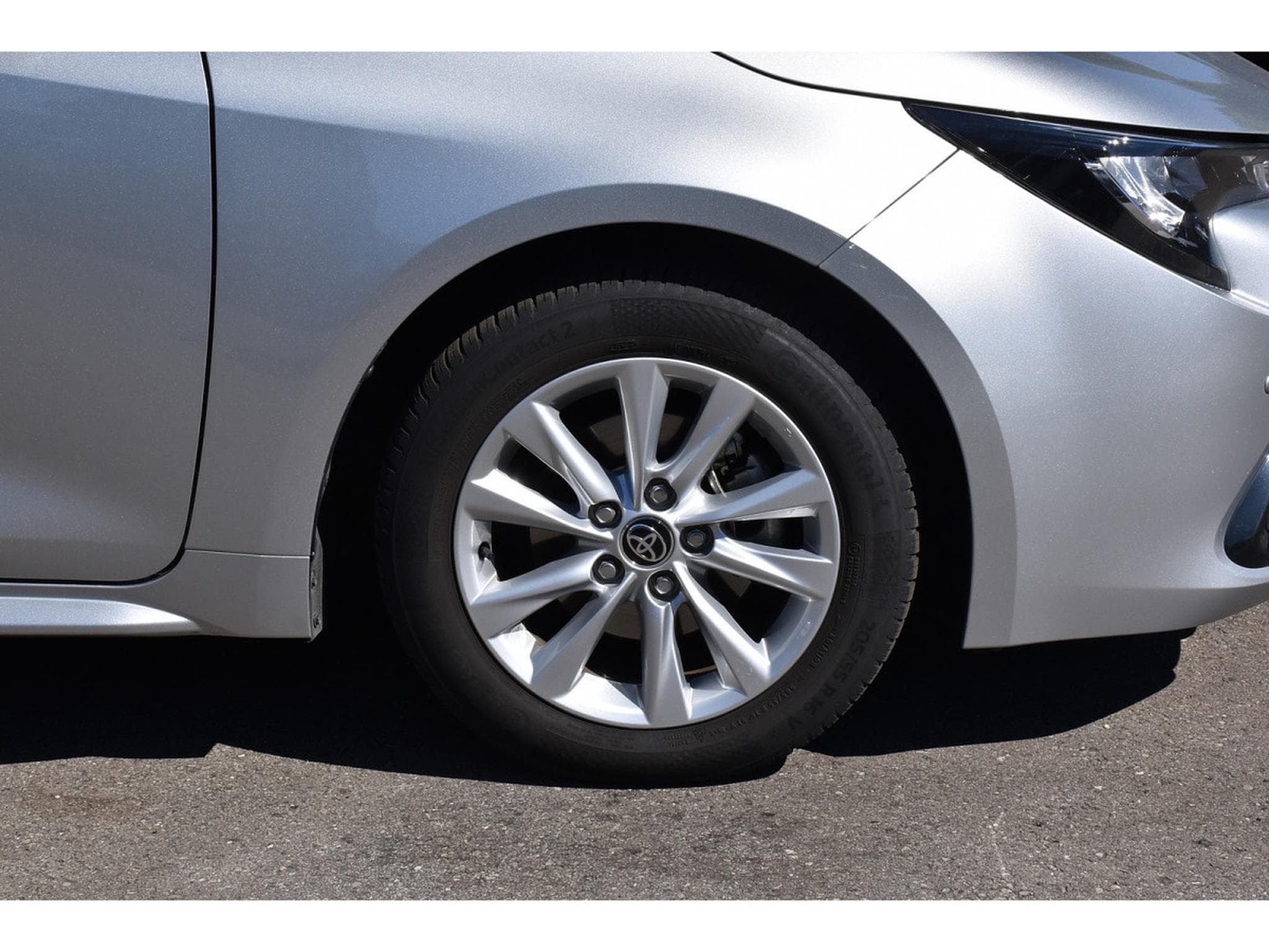 Toyota Corolla Touring Sports 1.8 Hybrid Dynamic e-CVT ACC LANE GPS CAM 1°M (2023) - Photo 5