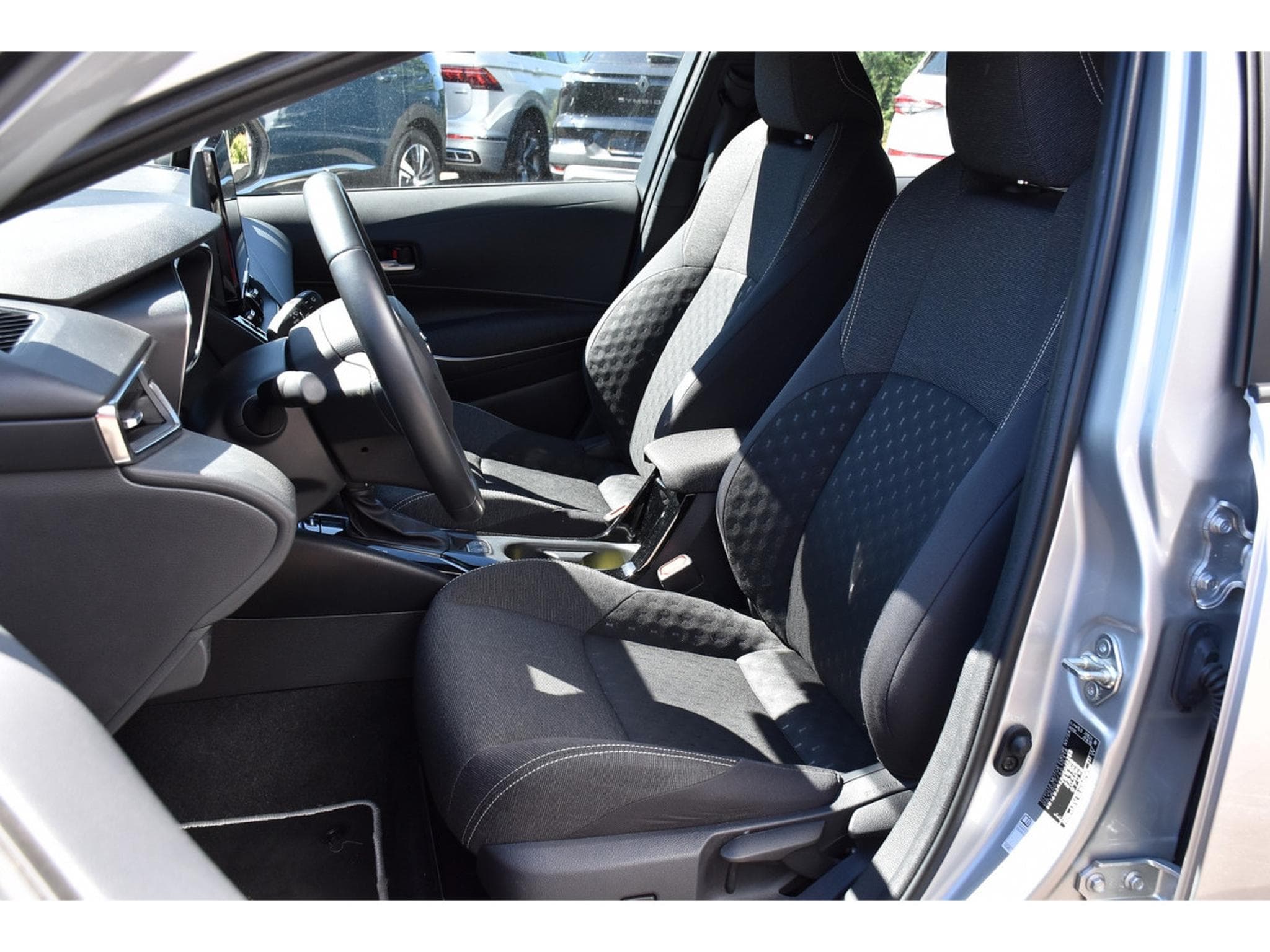 Toyota Corolla Touring Sports 1.8 Hybrid Dynamic e-CVT ACC LANE GPS CAM 1°M (2023) - Photo 6
