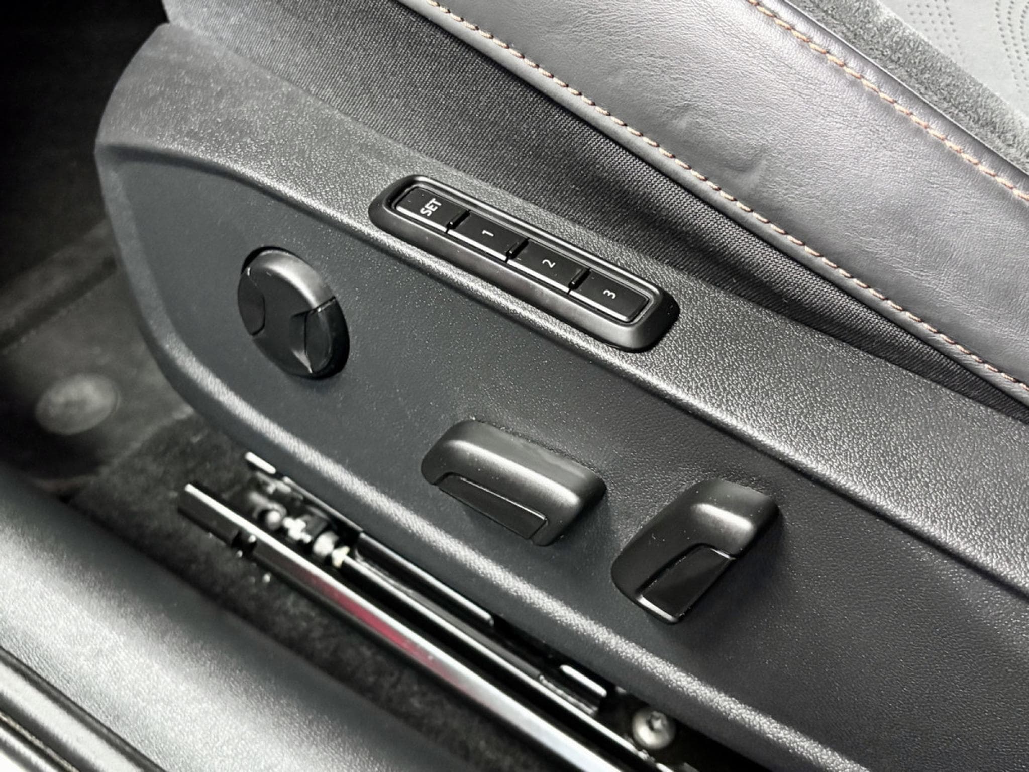 Cupra Formentor VZ Tribe Edition 245CV eHybrid PHEV DSG6 ** CAM** HAYON** (2024) - Photo 9