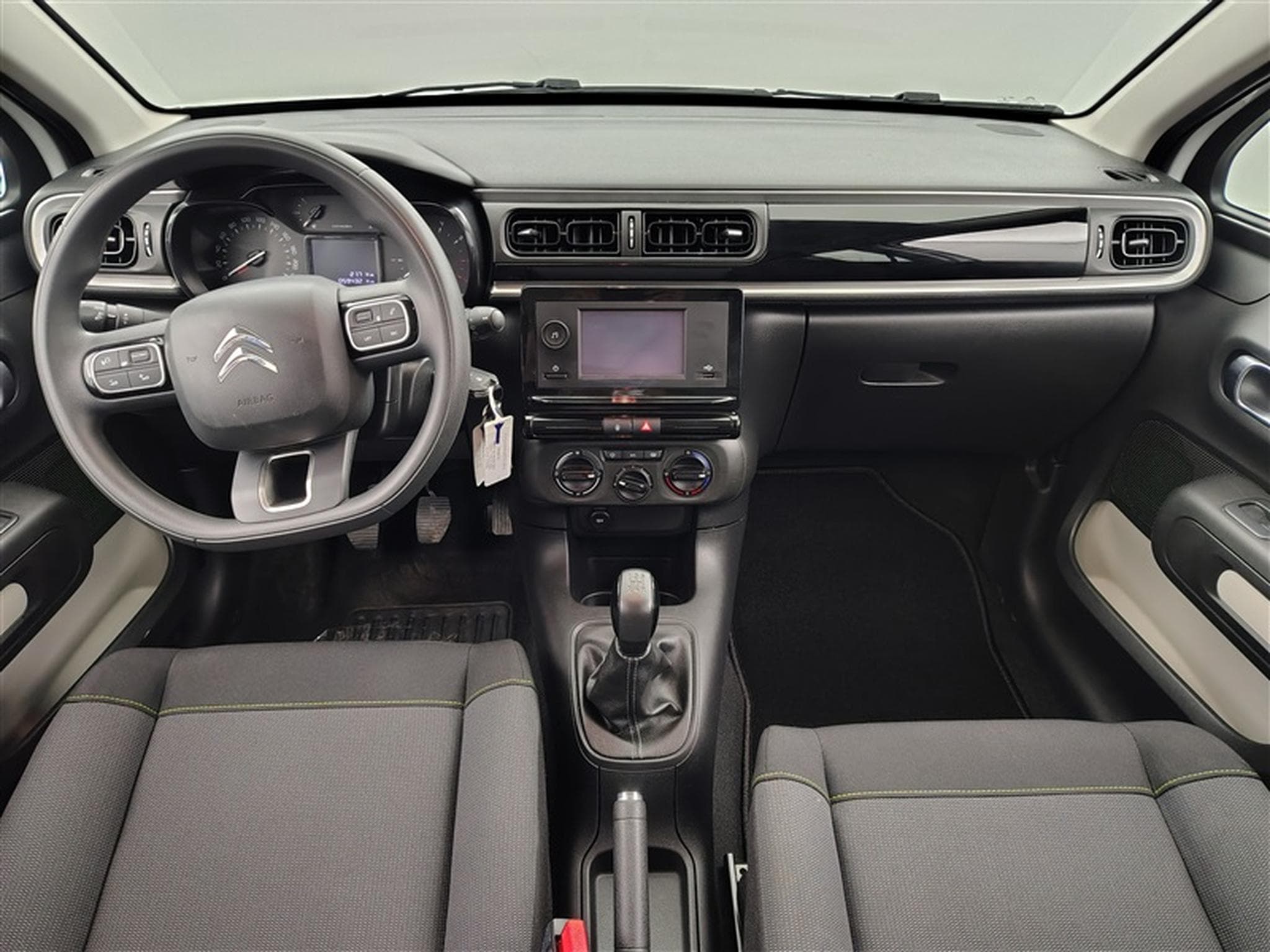 Citroen C3 1.2i PureTech 82cv Live CLIM / BLUETOOTH (2022) - Photo 8