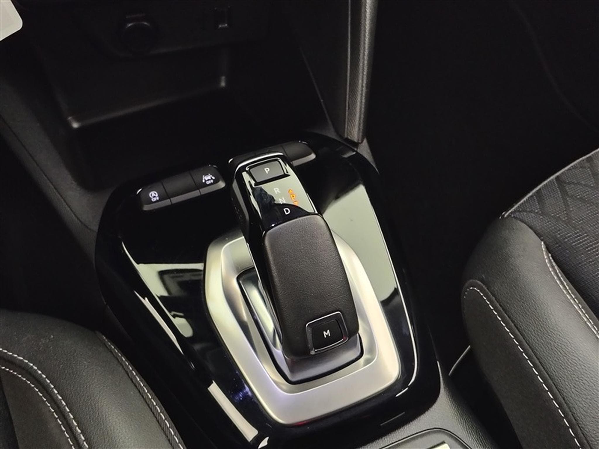 Opel Corsa 1.2 Turbo Elegance AUTO (2022) - Photo 12