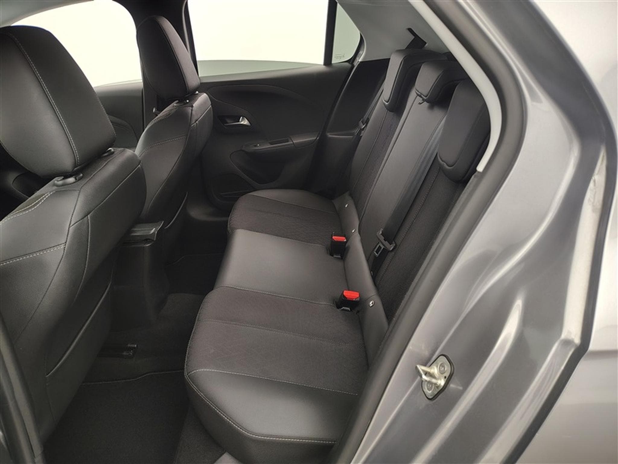 Opel Corsa 1.2 Turbo Elegance AUTO (2022) - Photo 13