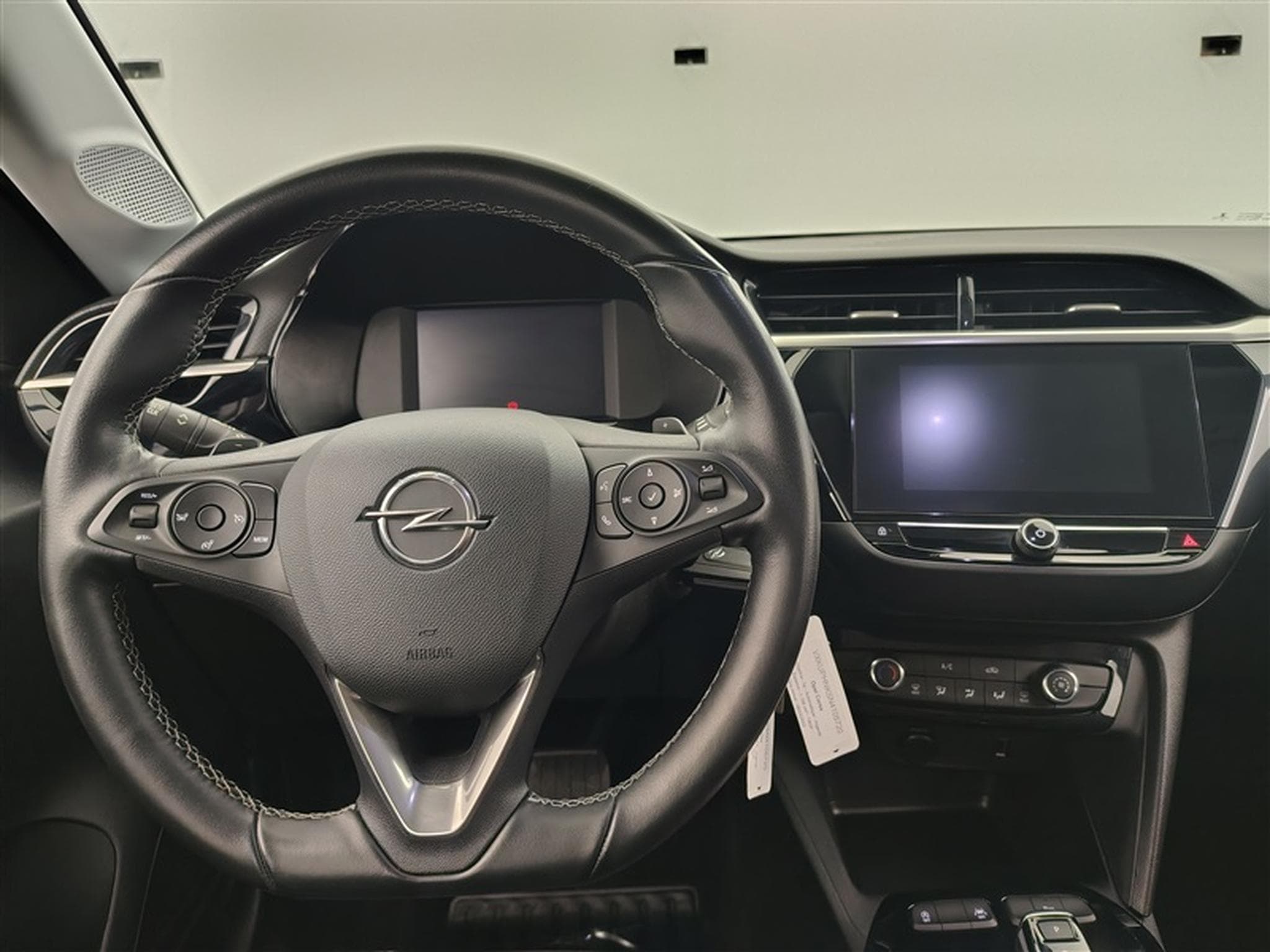 Opel Corsa 1.2 Turbo Elegance AUTO (2022) - Photo 9