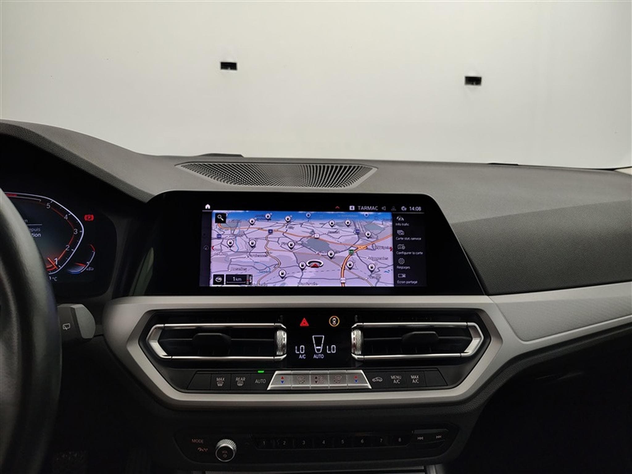BMW 318 Touring 318i Business NAVI/LED/JA17/PDC (2022) - Photo 11