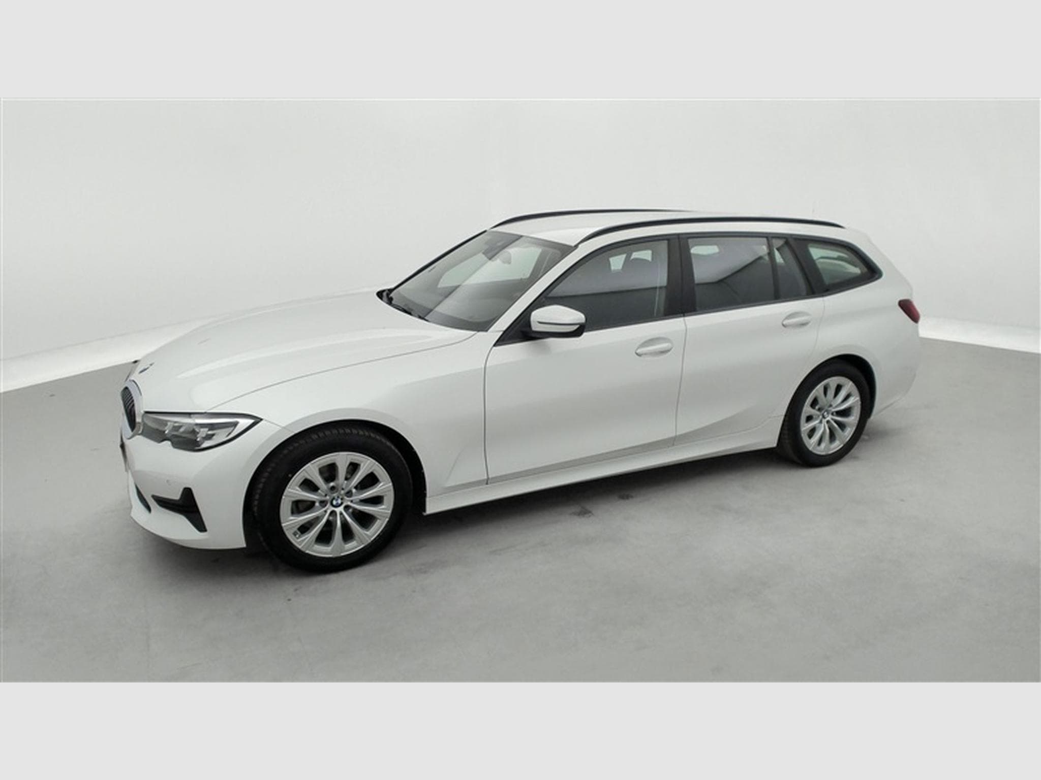 BMW 318 Touring 318i Business NAVI/LED/JA17/PDC (2022) - Photo 23