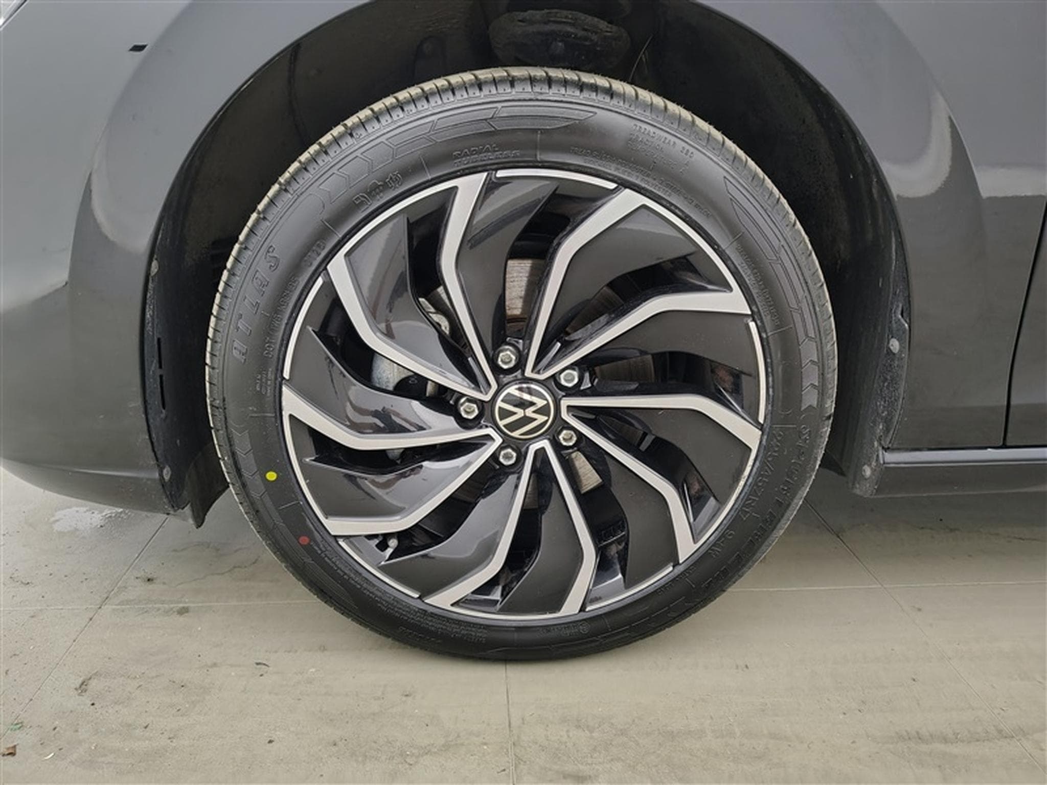 VW Golf 1.0 TSI 110Cv  NAVI / CAMERA / FULL LED / ALU (2022) - Photo 6